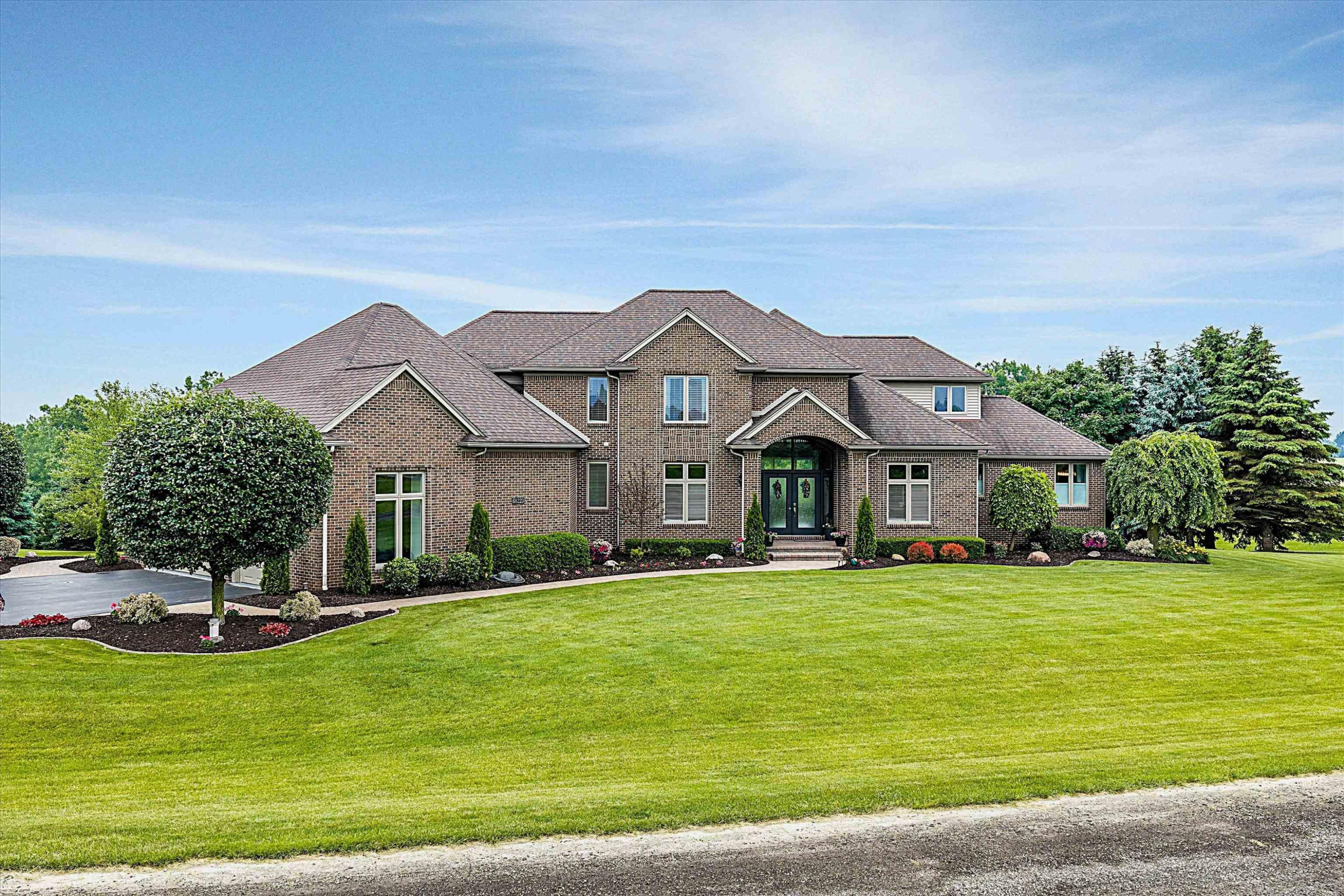 68223 Hillside Lane, Washington, MI 48095