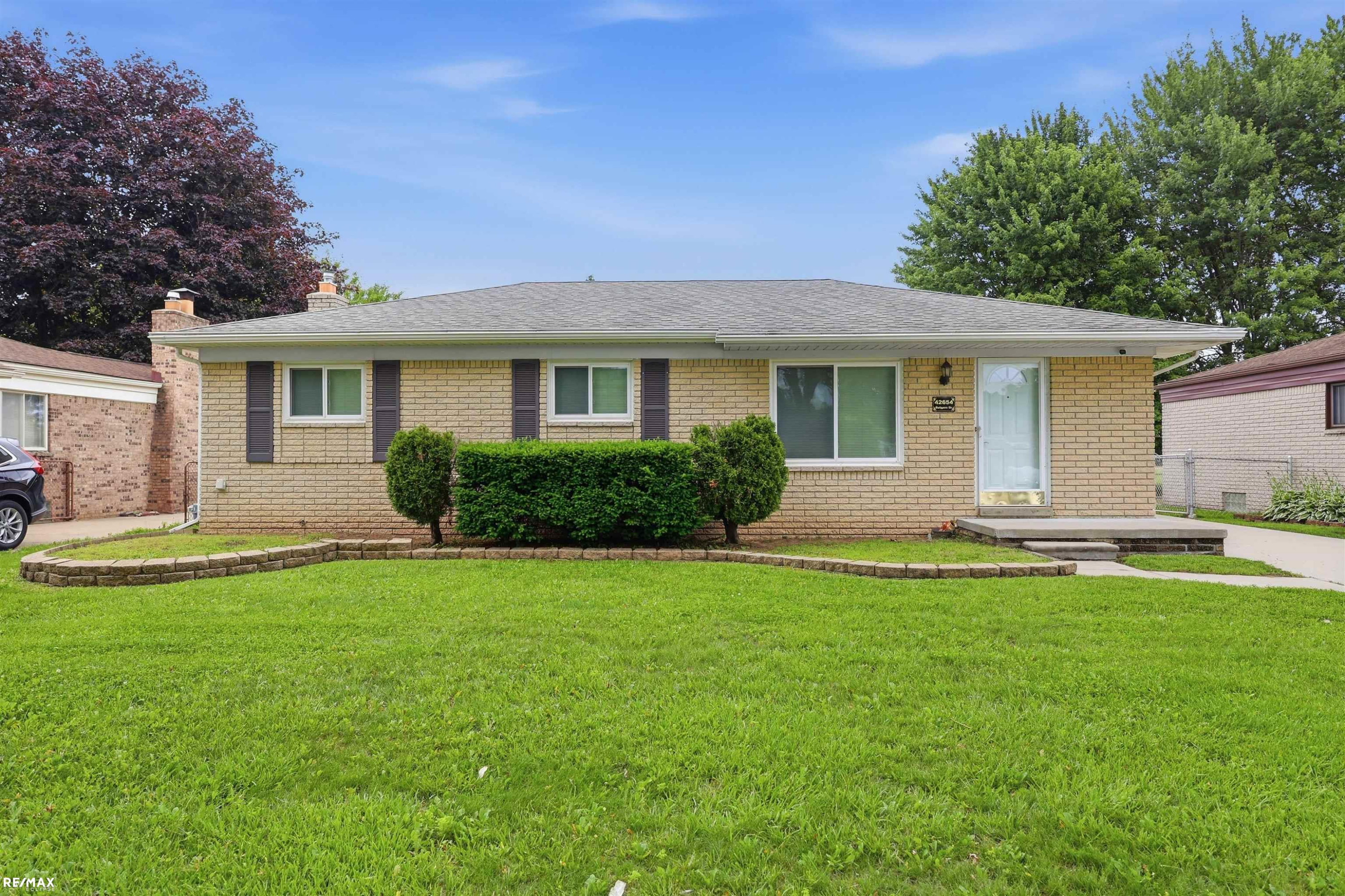 42654 Rutgers Drive, Sterling Heights, MI 48313 — front exterior