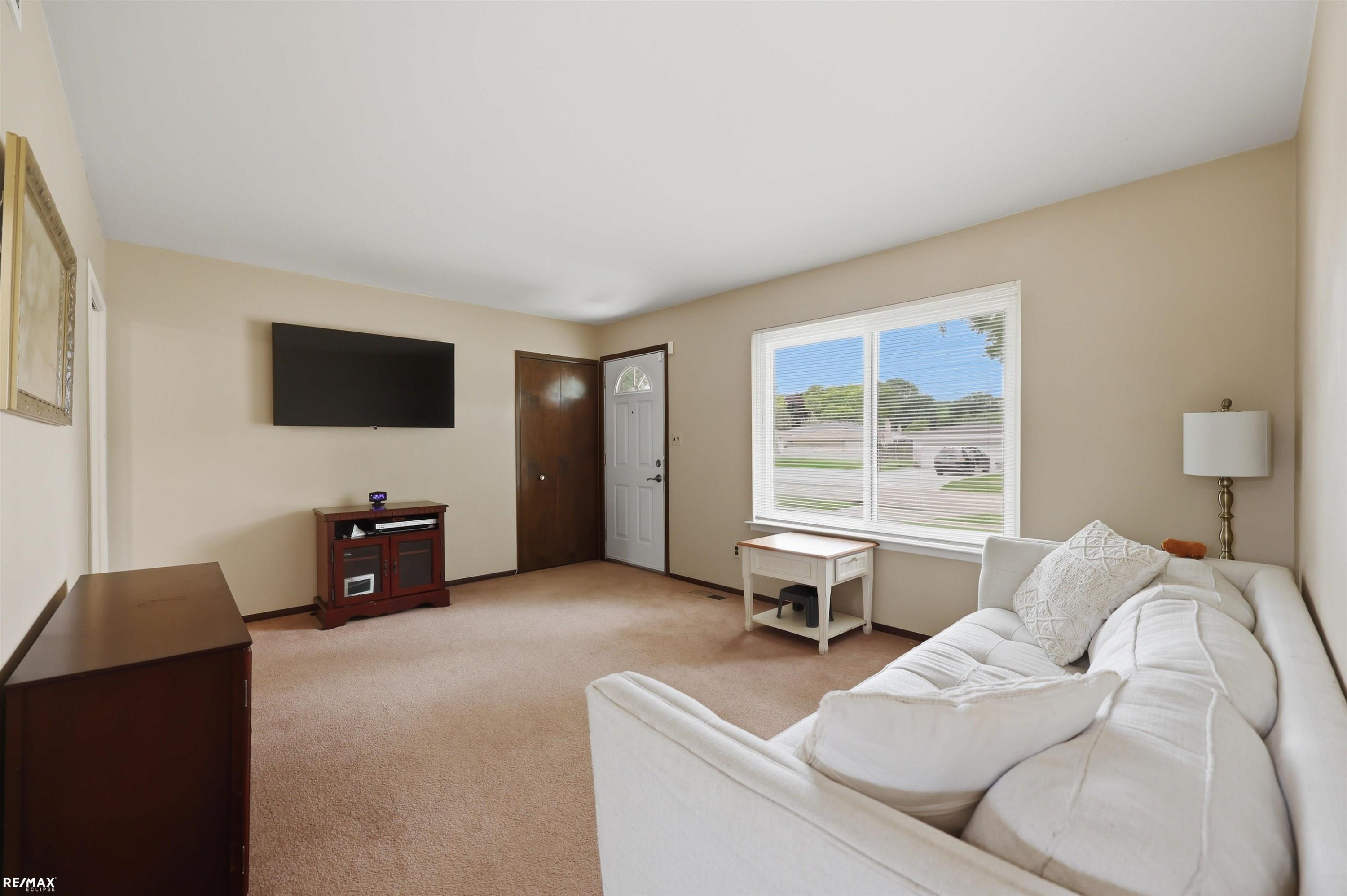 42654 Rutgers Drive, Sterling Heights, MI 48313 — Photo 9