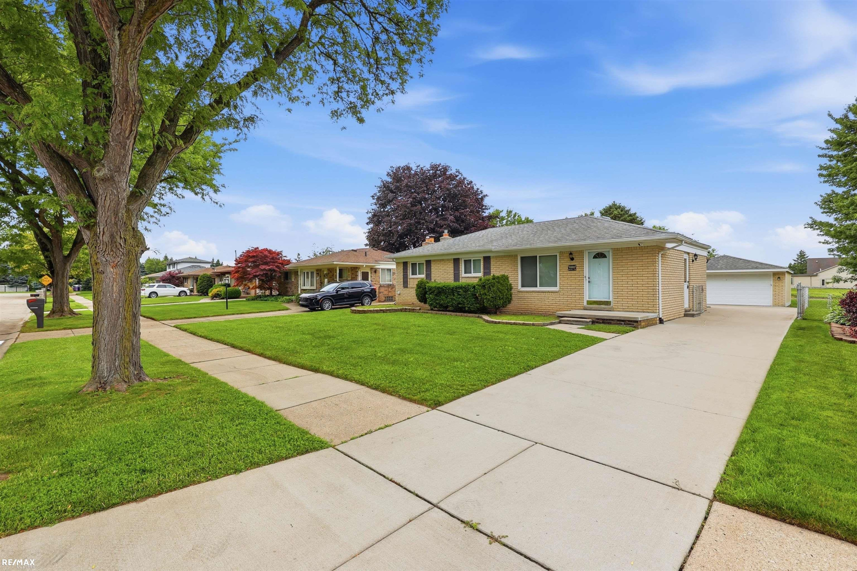 42654 Rutgers Drive, Sterling Heights, MI 48313 — Photo 23