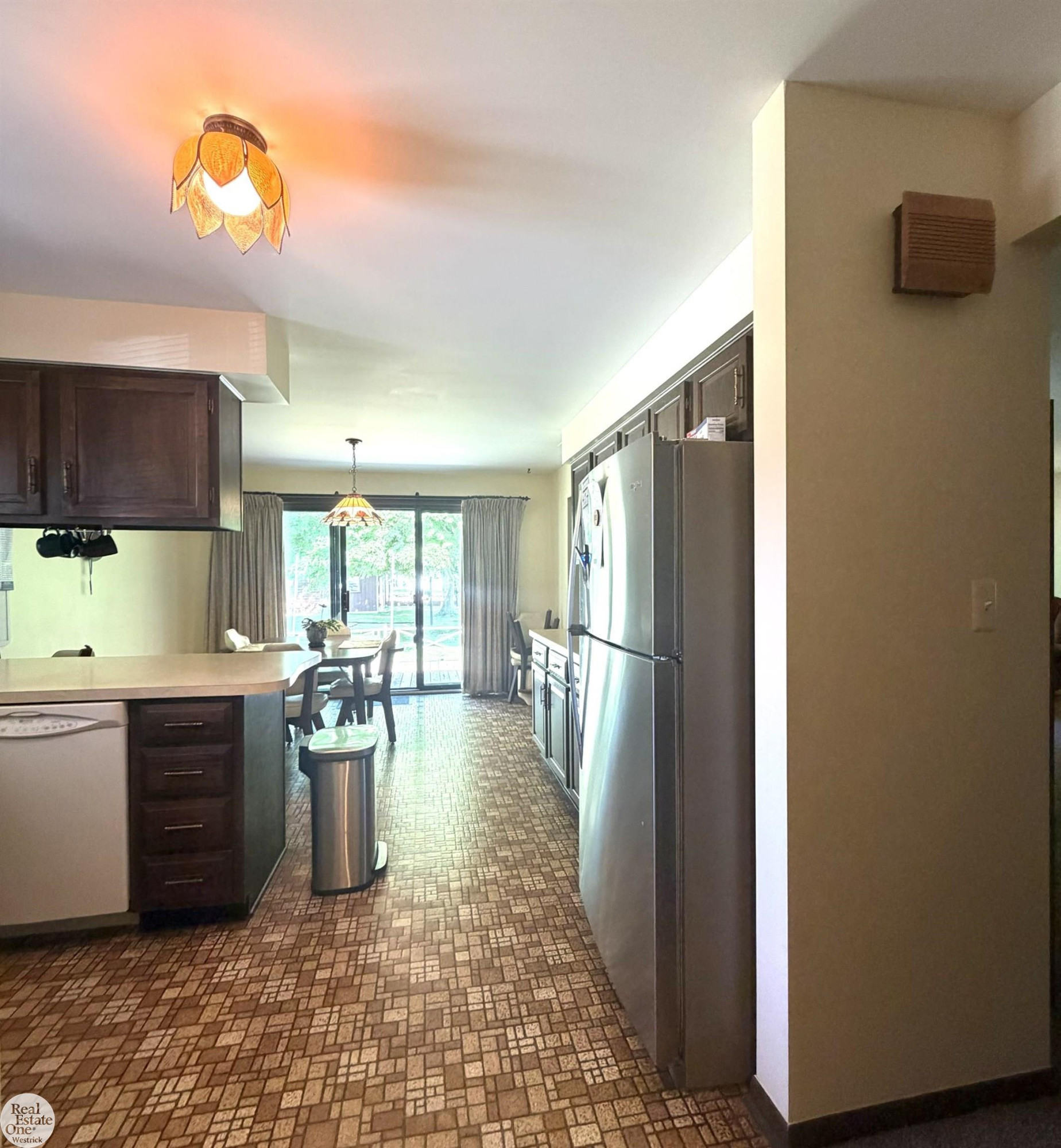5374 Pointe Drive, MI — Photo 6