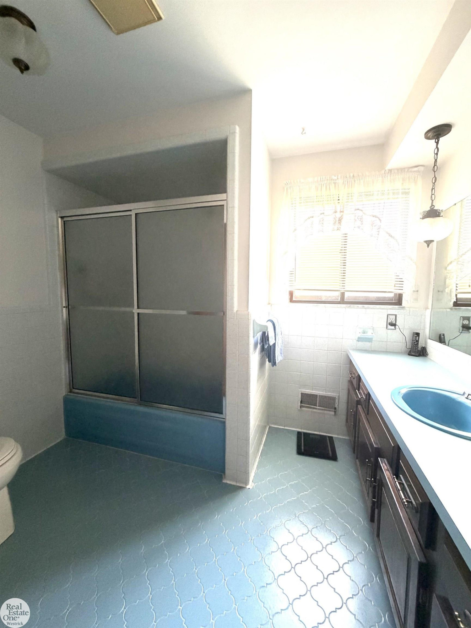 5374 Pointe Drive, MI — Photo 18