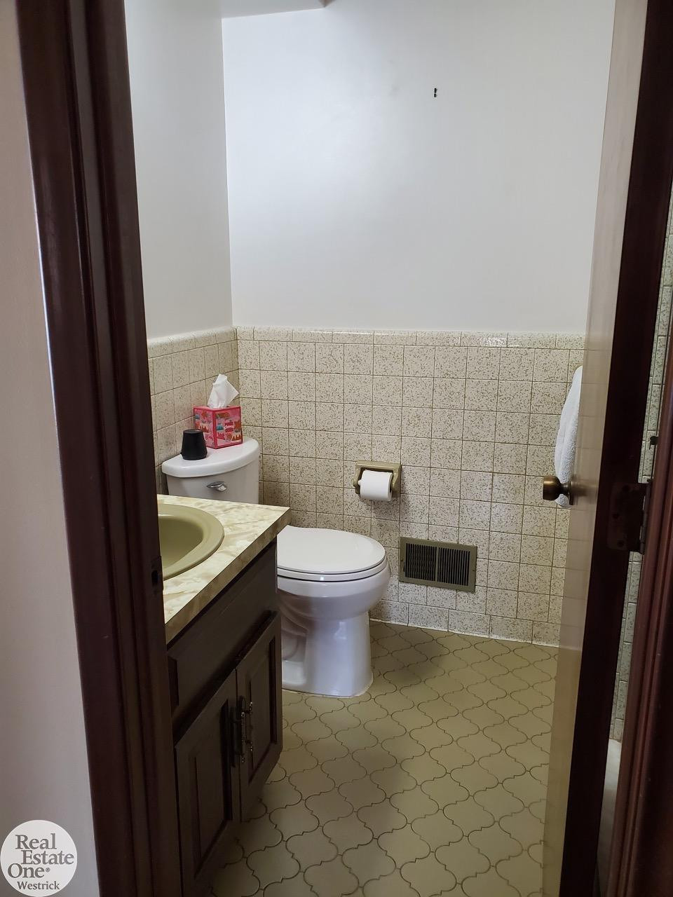 5374 Pointe Drive, MI — Photo 25
