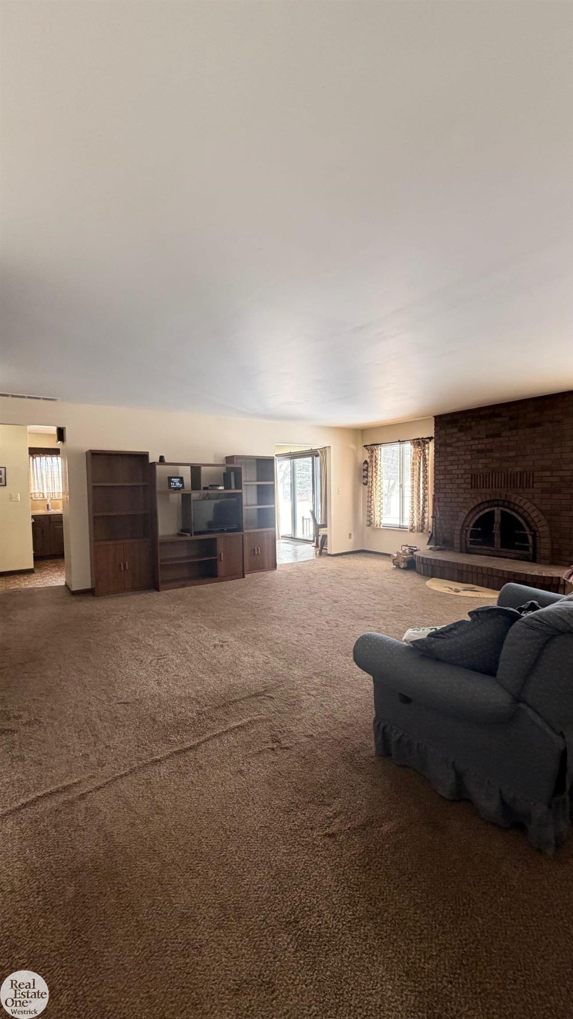 5374 Pointe Drive, MI — Photo 27
