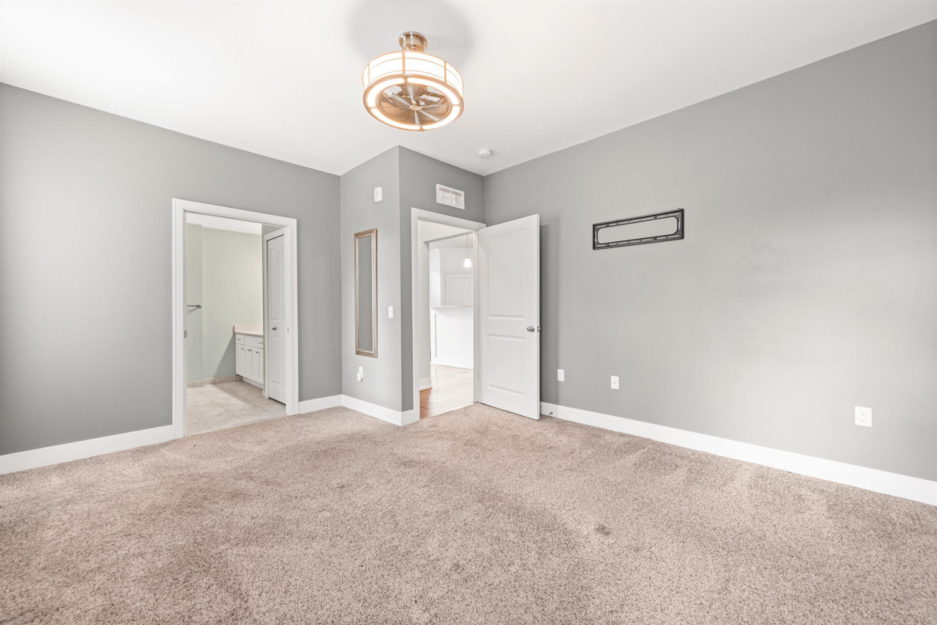 5656 Flagstaff Pines Drive, 401, Shelby Twp, MI 48317 — Photo 21