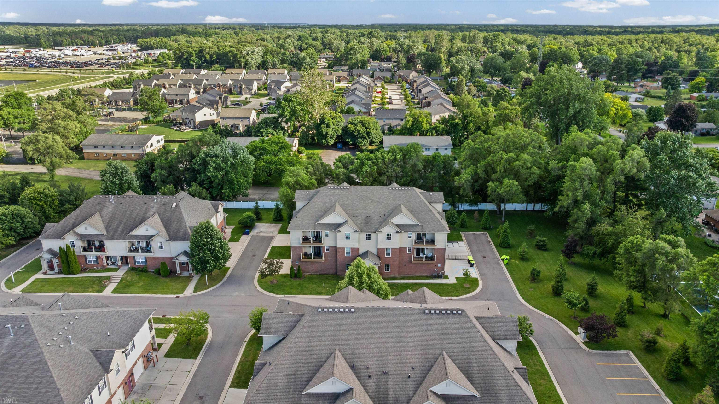5656 Flagstaff Pines Drive, 401, Shelby Twp, MI 48317 — Photo 30