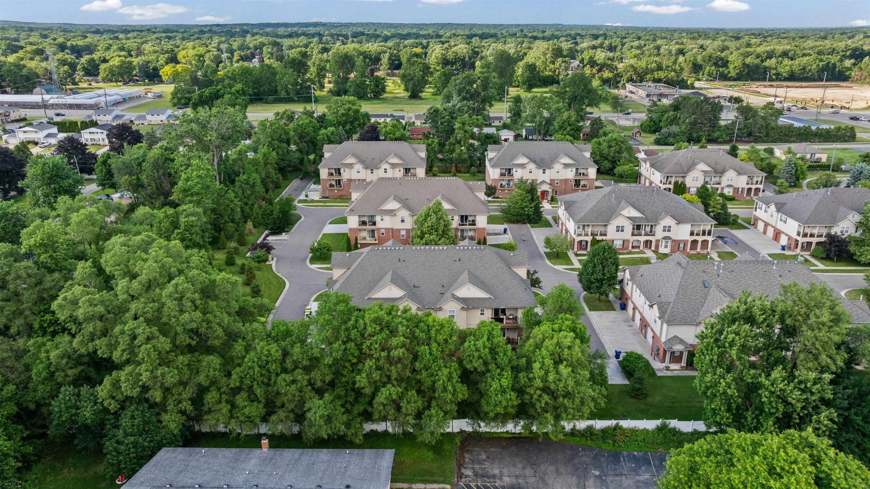 5656 Flagstaff Pines Drive, 401, Shelby Twp, MI 48317 — Photo 34