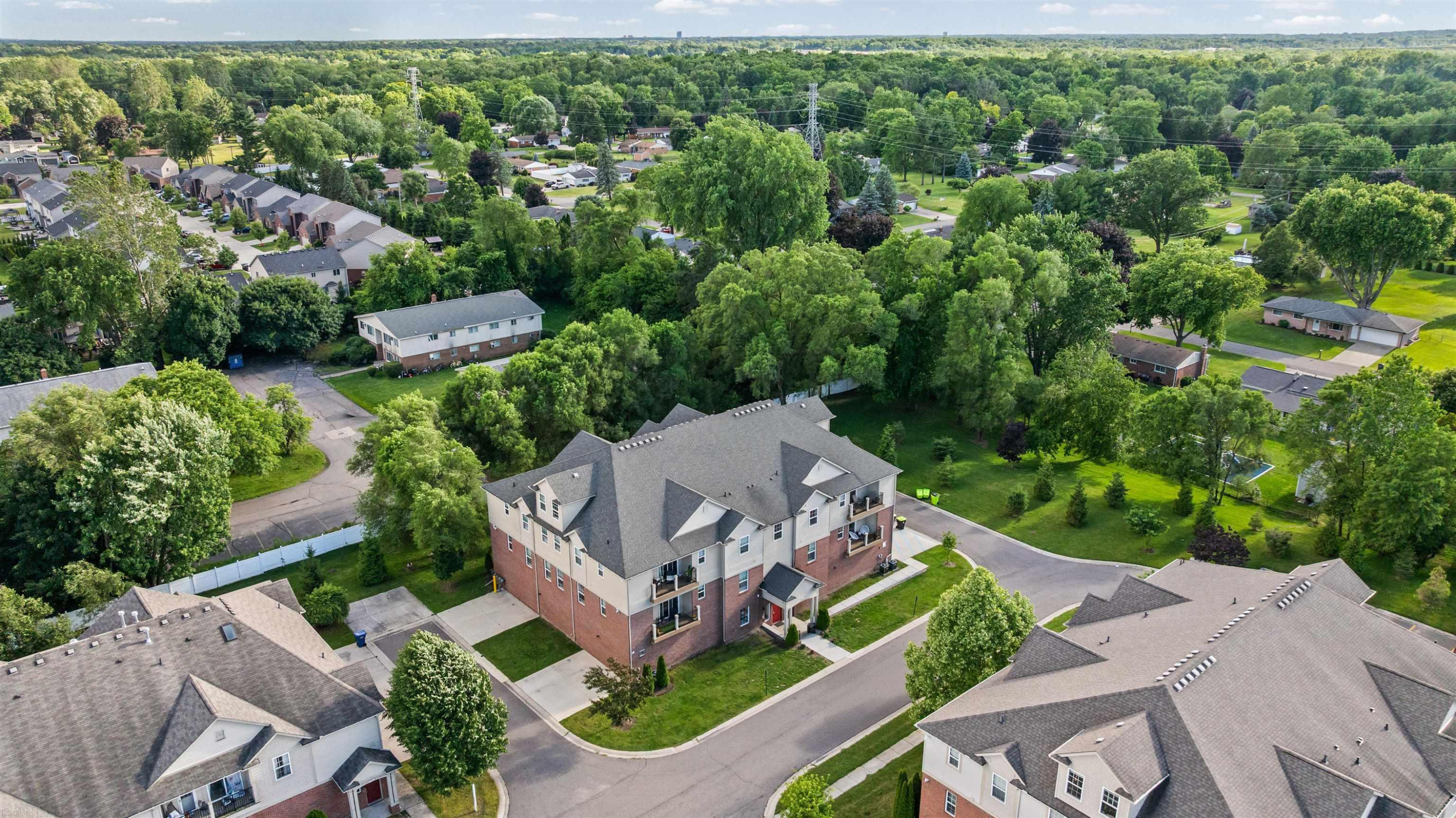 5656 Flagstaff Pines Drive, 401, Shelby Twp, MI 48317 — Photo 37