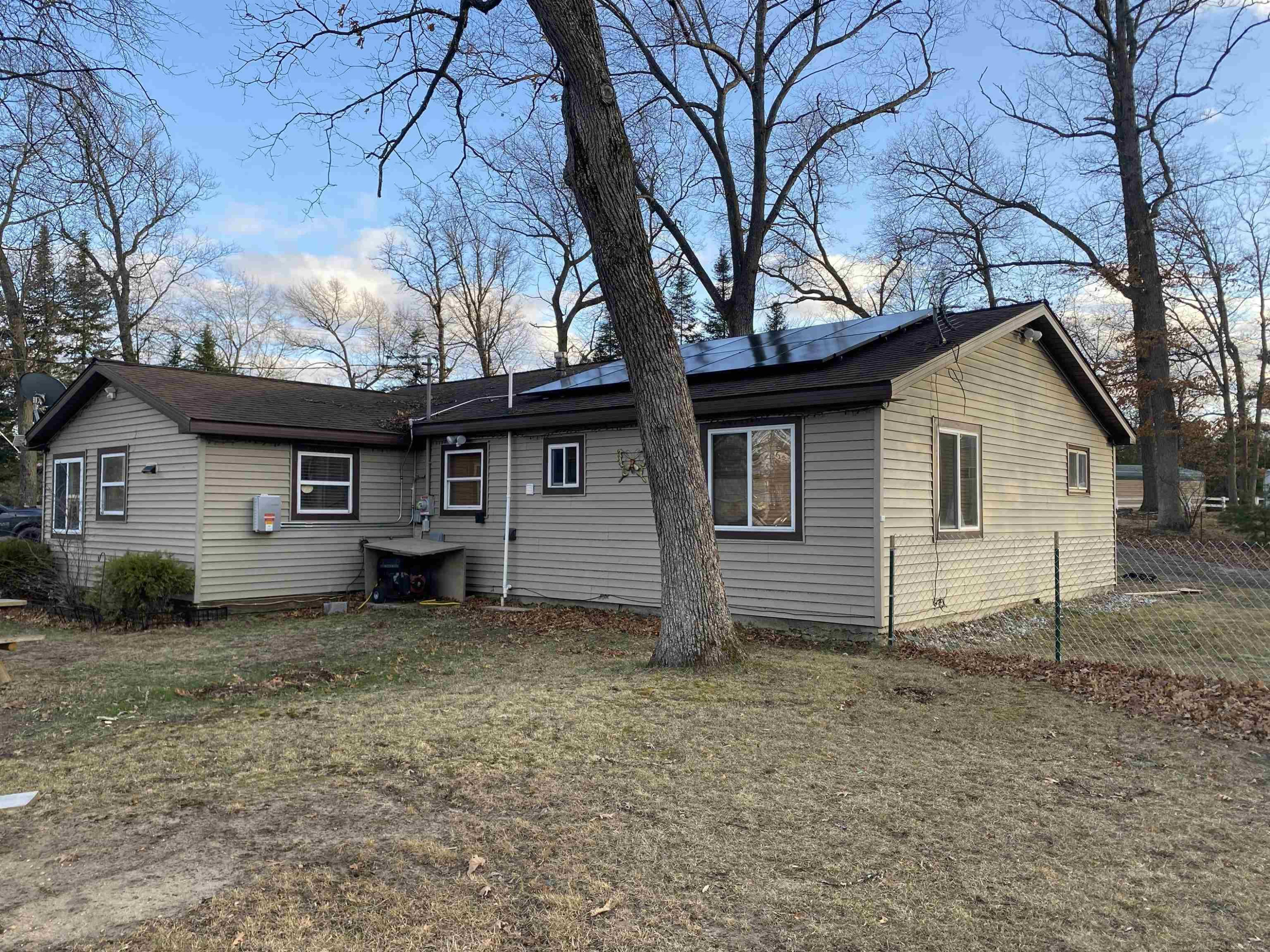 2901 Cathey Street, Harrison, MI 48625 — Photo 2
