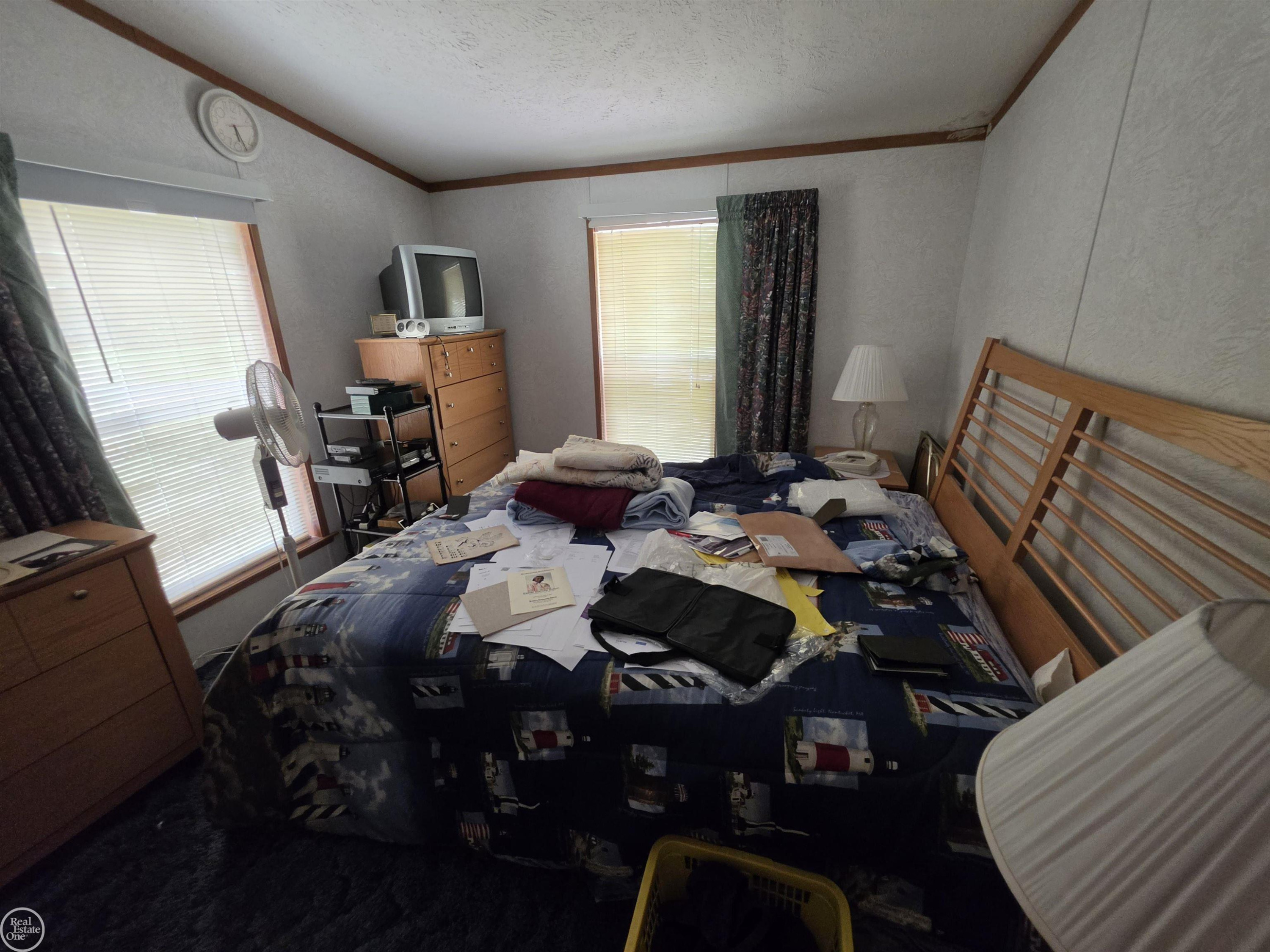 10231 LINDEN Avenue, Carp Lake, MI 49718 — Photo 18