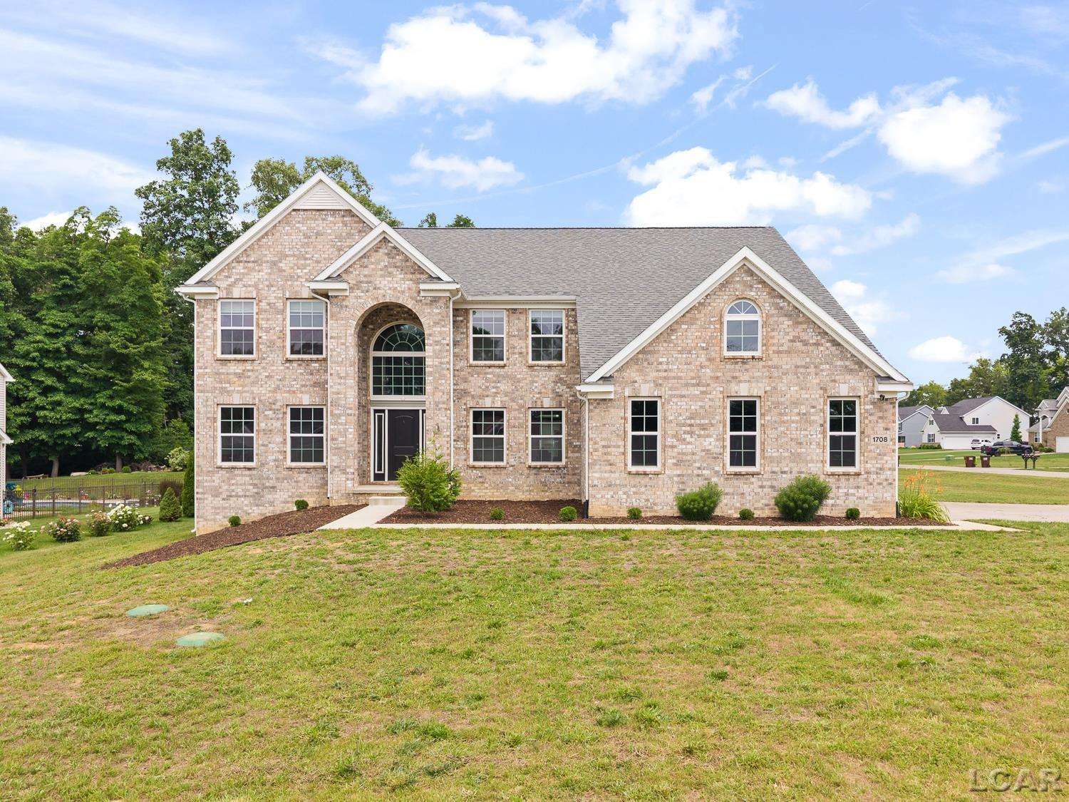 1708 Nicholas Lane, Adrian, MI 49221