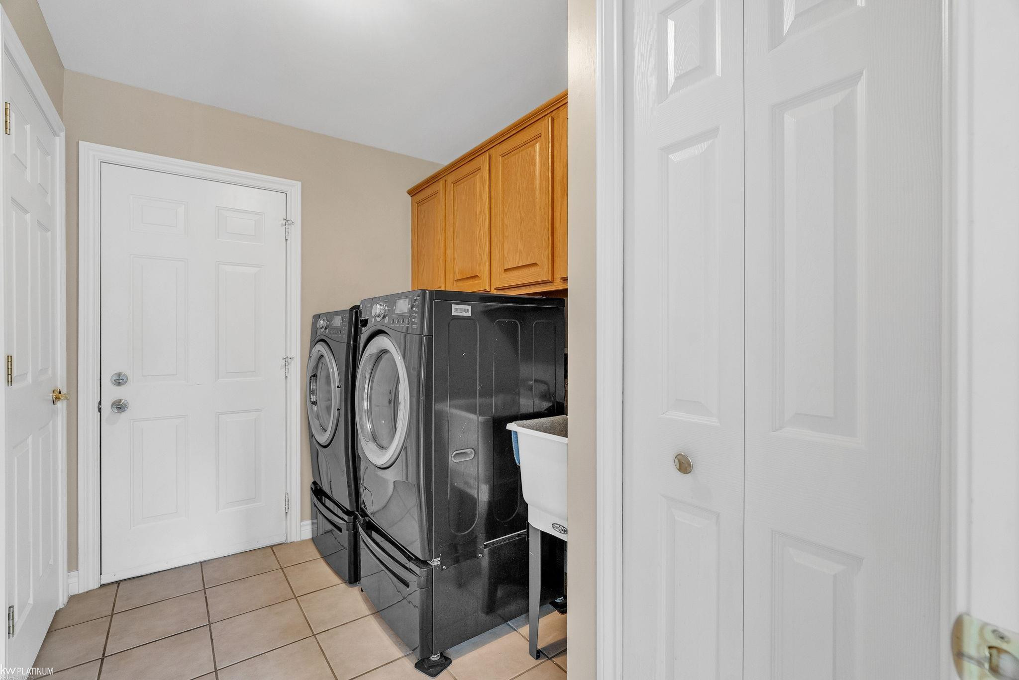 232 LIBERTY Avenue, Marysville, MI 48040 — Photo 27