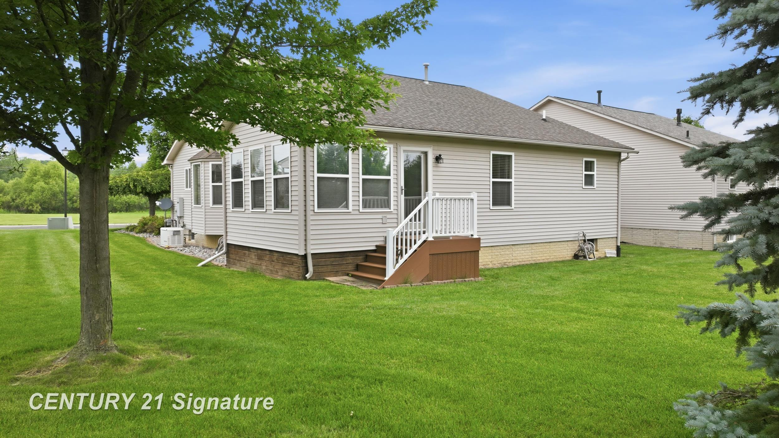 6460 Royal Club Drive, Flushing, MI 48433 — Photo 7