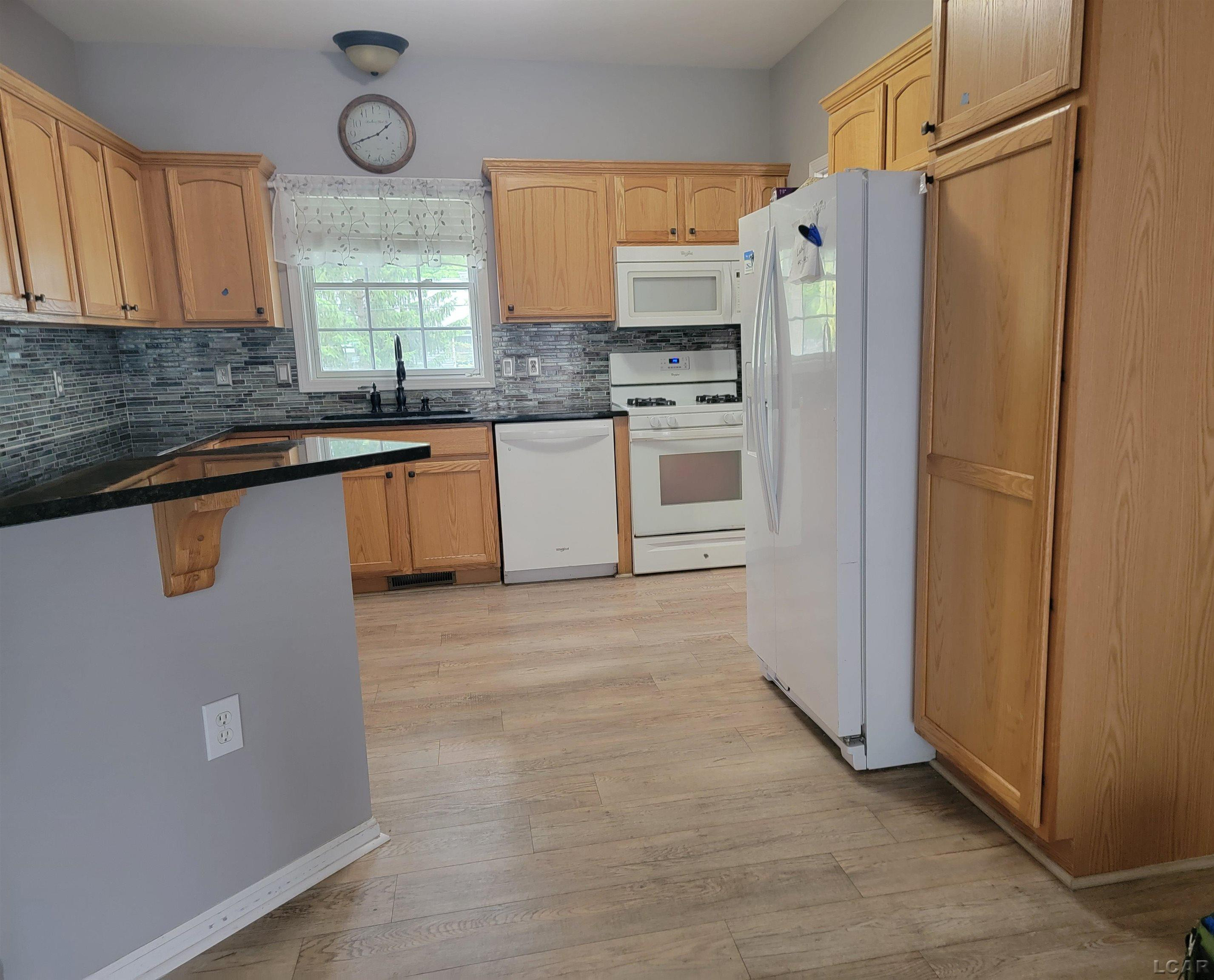 959 W Maumee Street, 959 W Maumee A, Adrian, MI 49221 — Photo 5