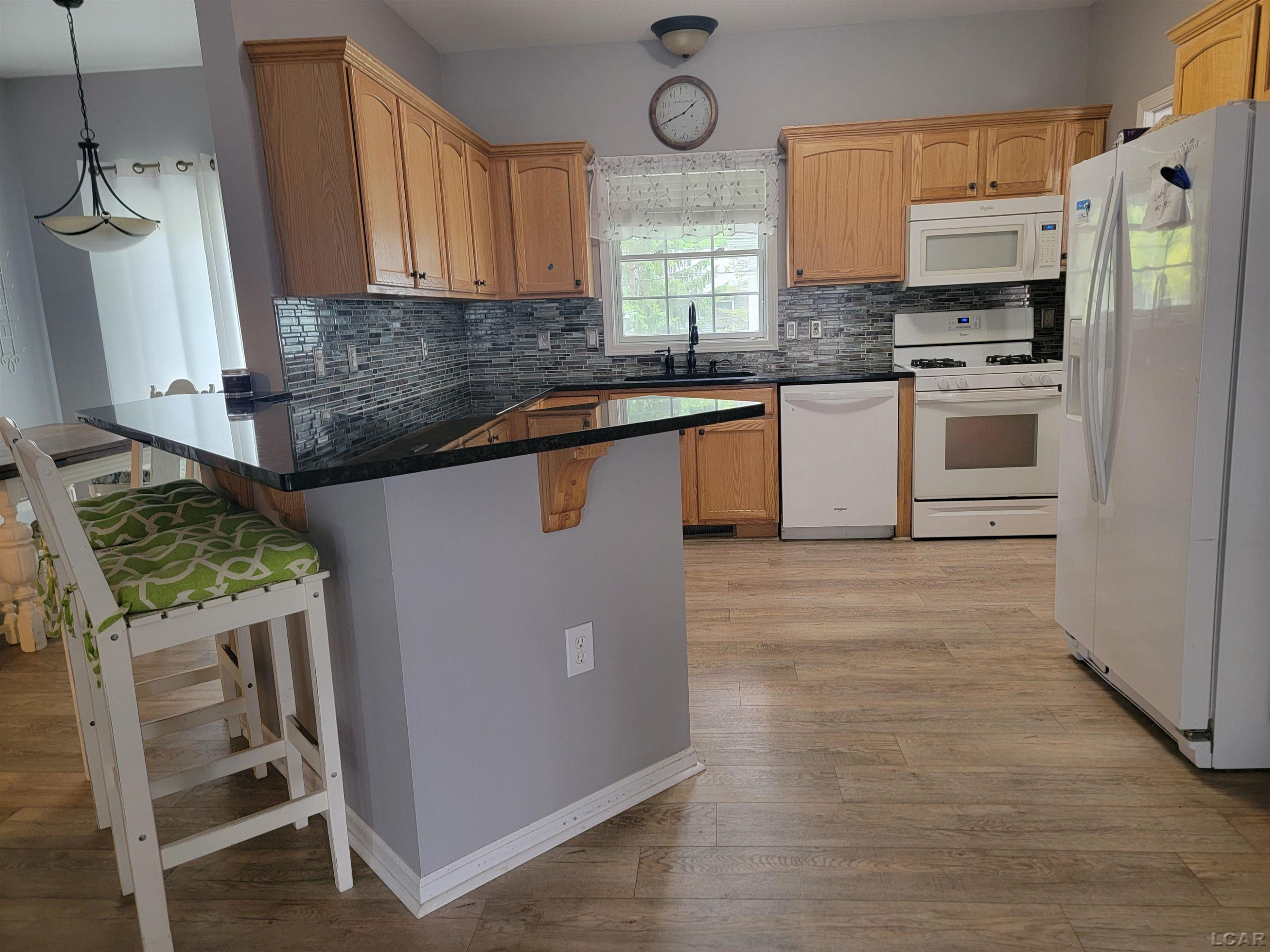 959 W Maumee Street, 959 W Maumee A, Adrian, MI 49221 — Photo 6