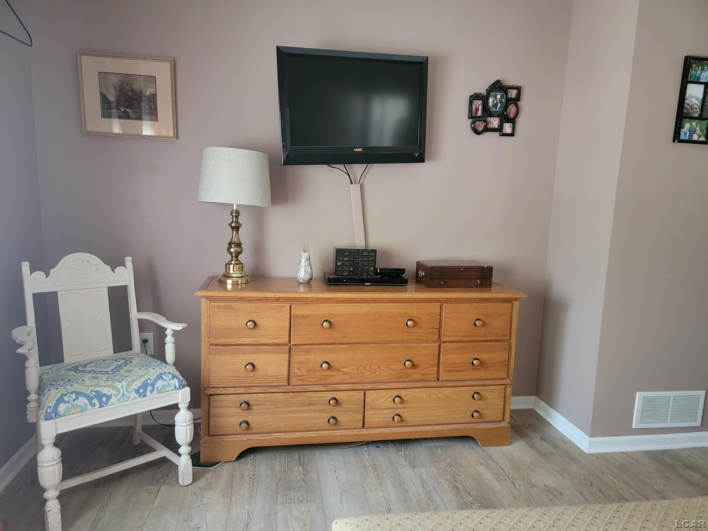 959 W Maumee Street, 959 W Maumee A, Adrian, MI 49221 — Photo 11