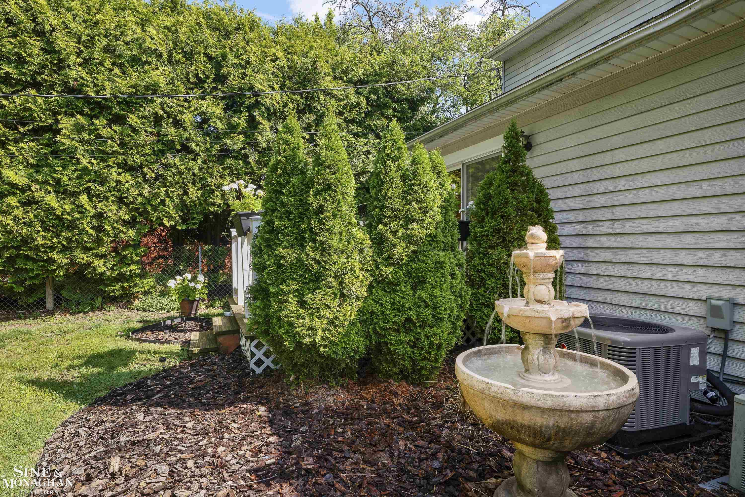 535 / 539 St. Clair Avenue, Grosse Pointe, MI 48230 — Photo 48