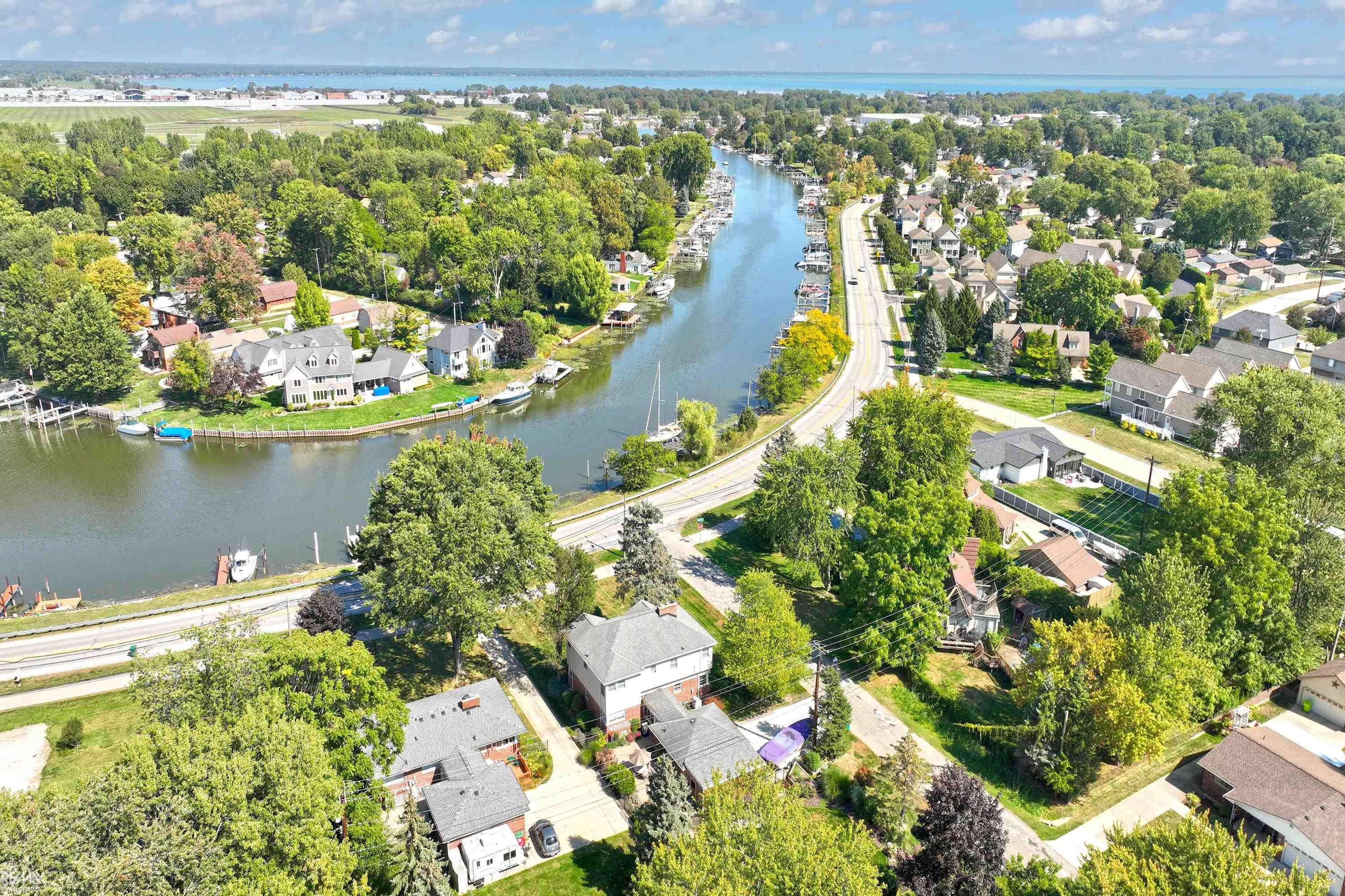 28900 S River Road, MI — Photo 24