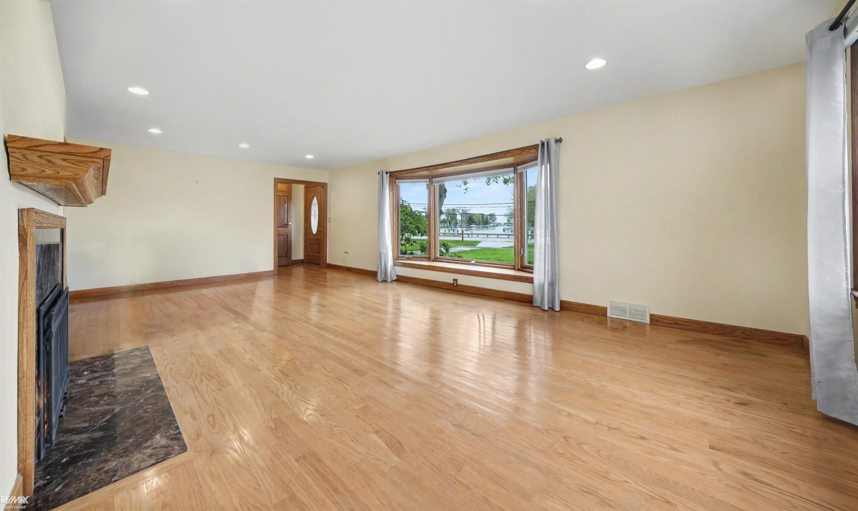 28900 S River Road, MI — Photo 36