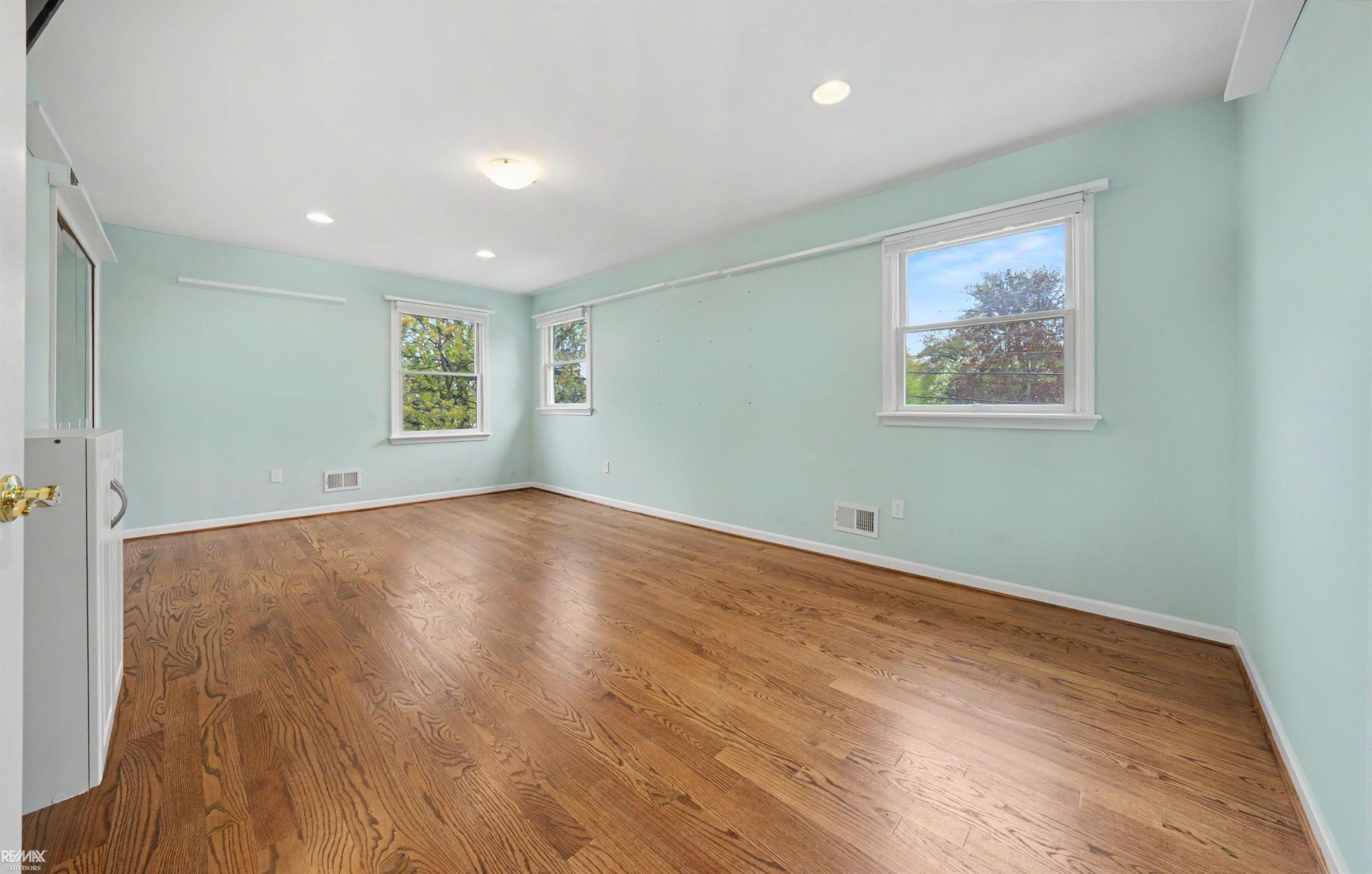 28900 S River Road, MI — Photo 38