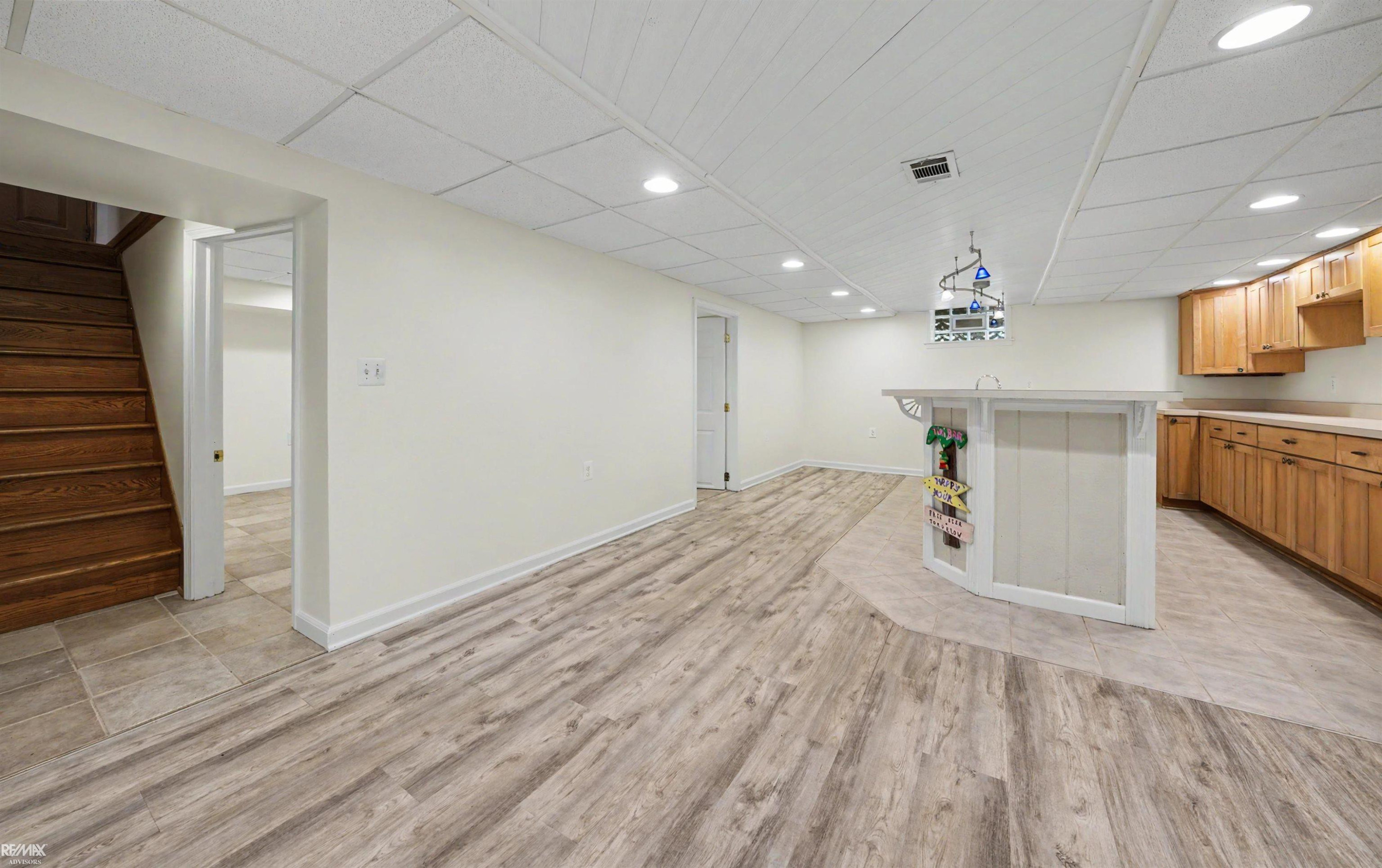 28900 S River Road, MI — Photo 47