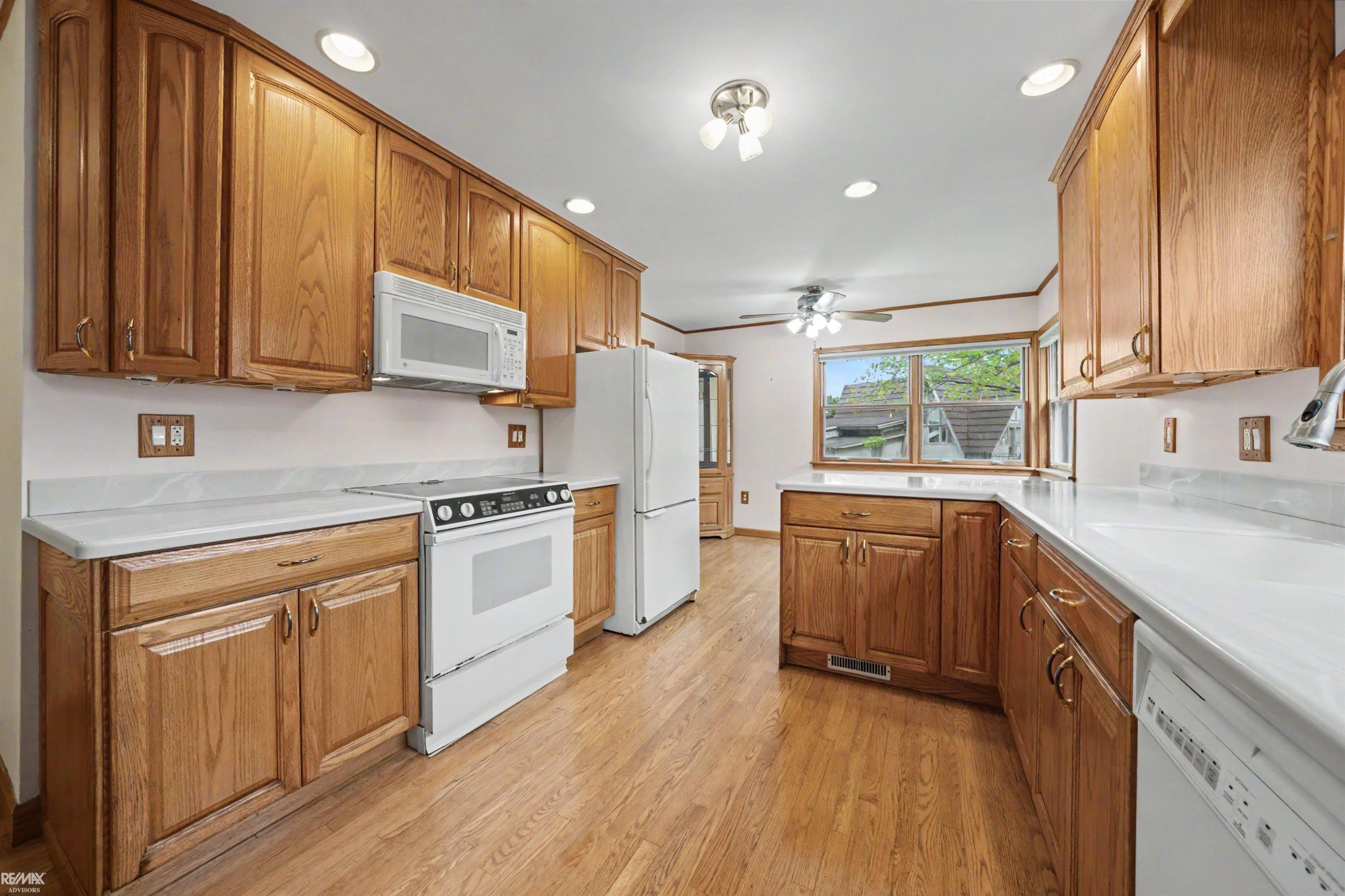 28900 S River Road, MI — Photo 64