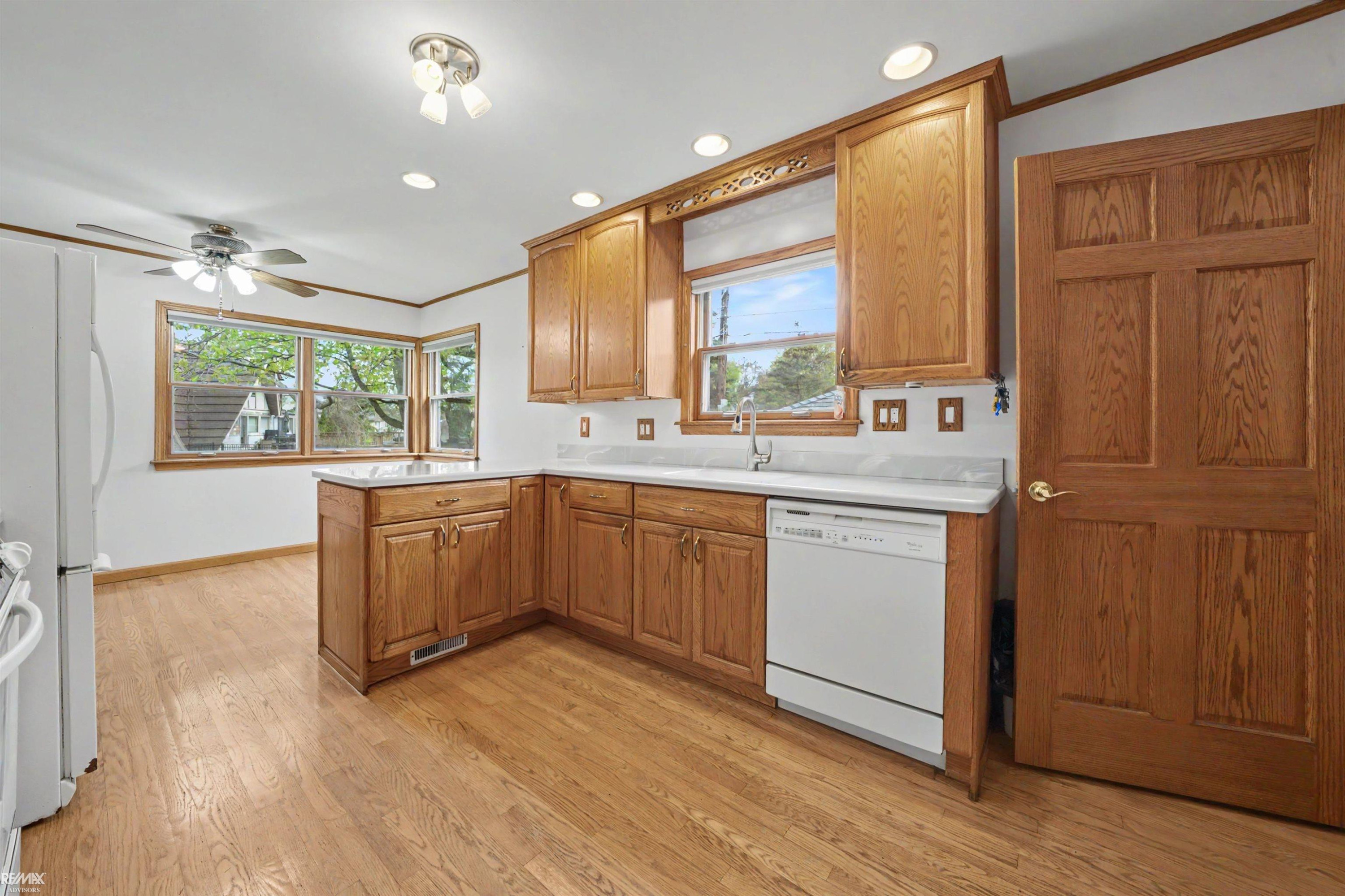 28900 S River Road, MI — Photo 65