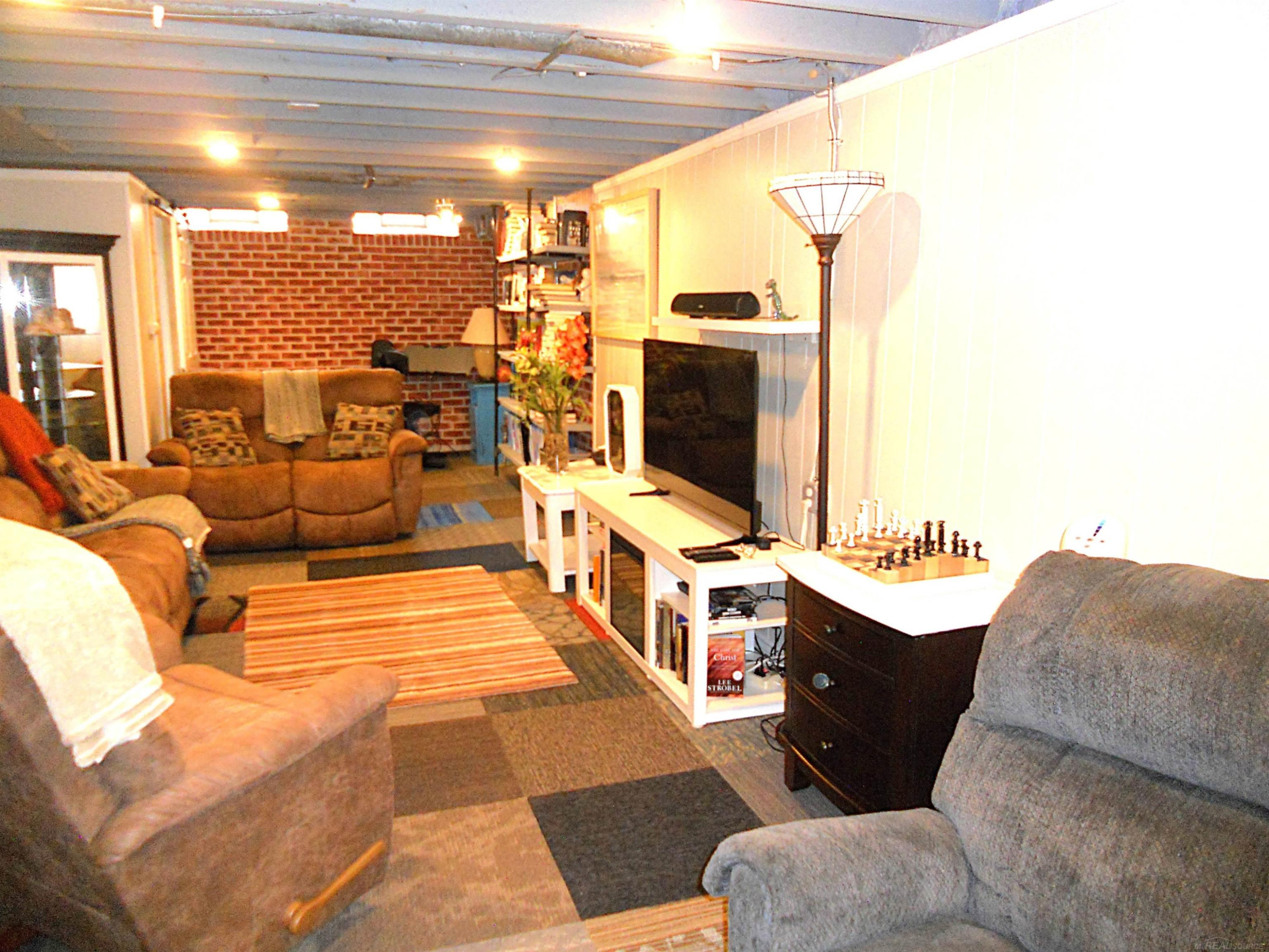 625 Rewold Drive, Rochester, MI 48307 — Photo 46
