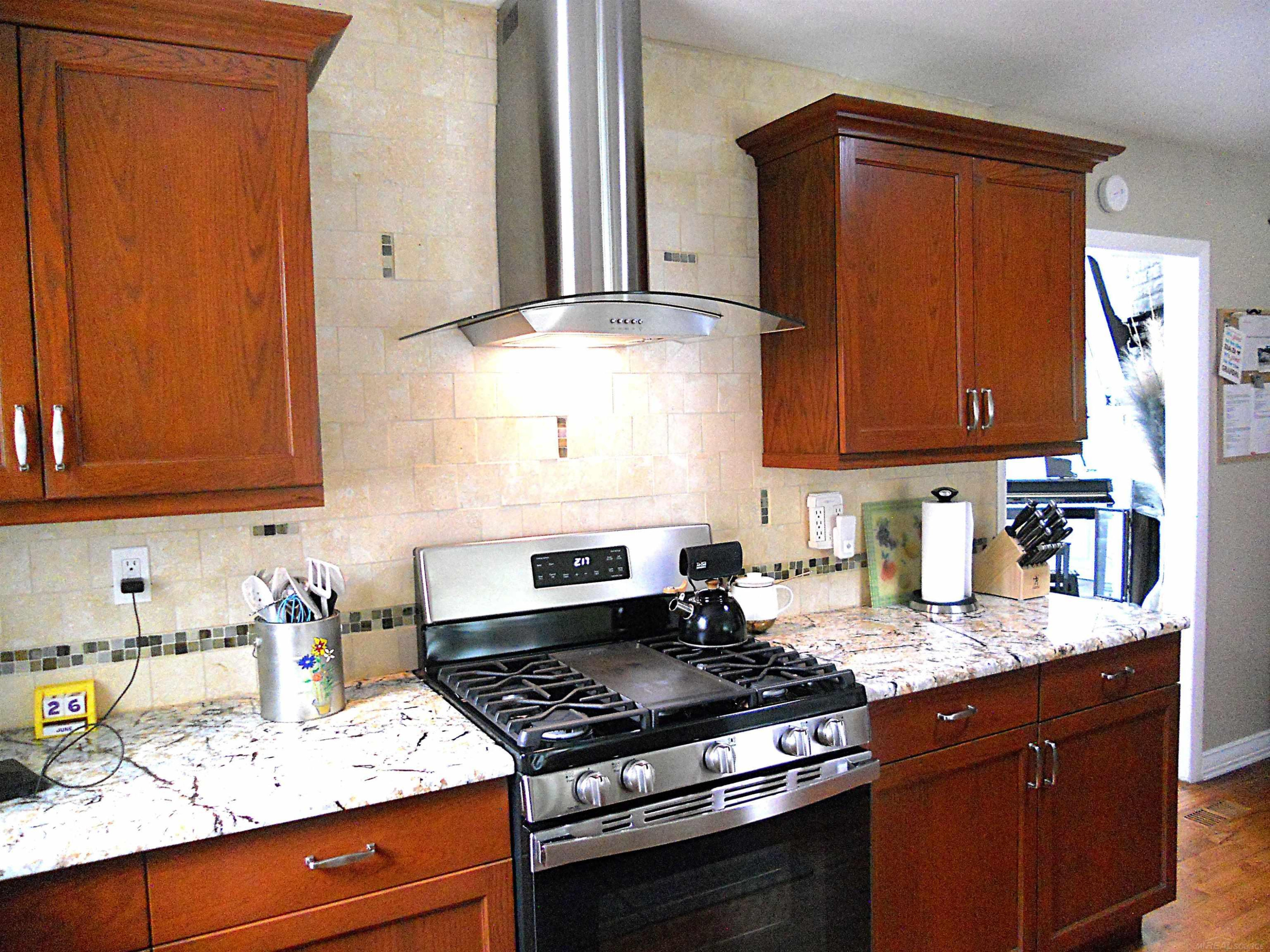 625 Rewold Drive, Rochester, MI 48307 — Photo 16