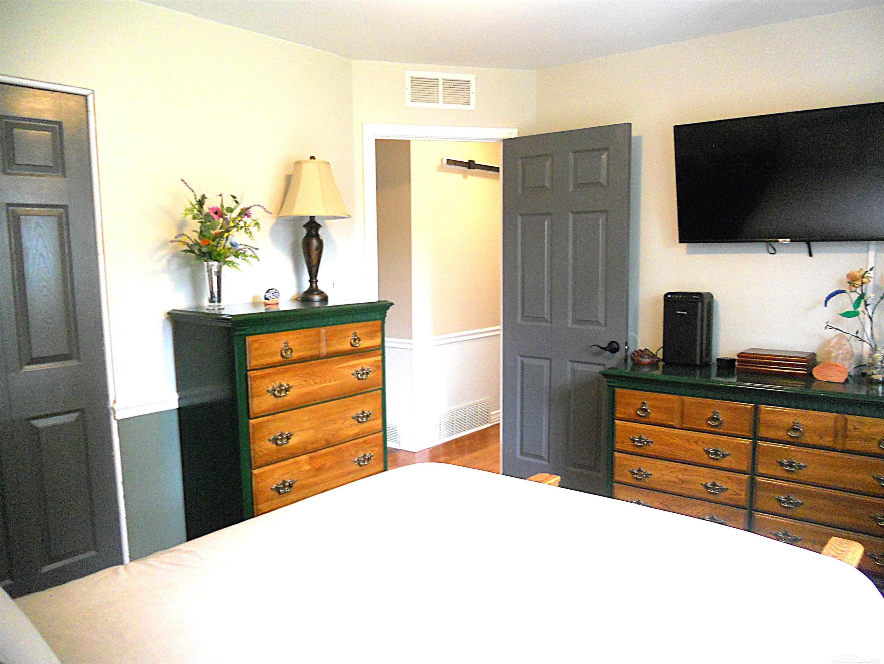 625 Rewold Drive, Rochester, MI 48307 — Photo 34