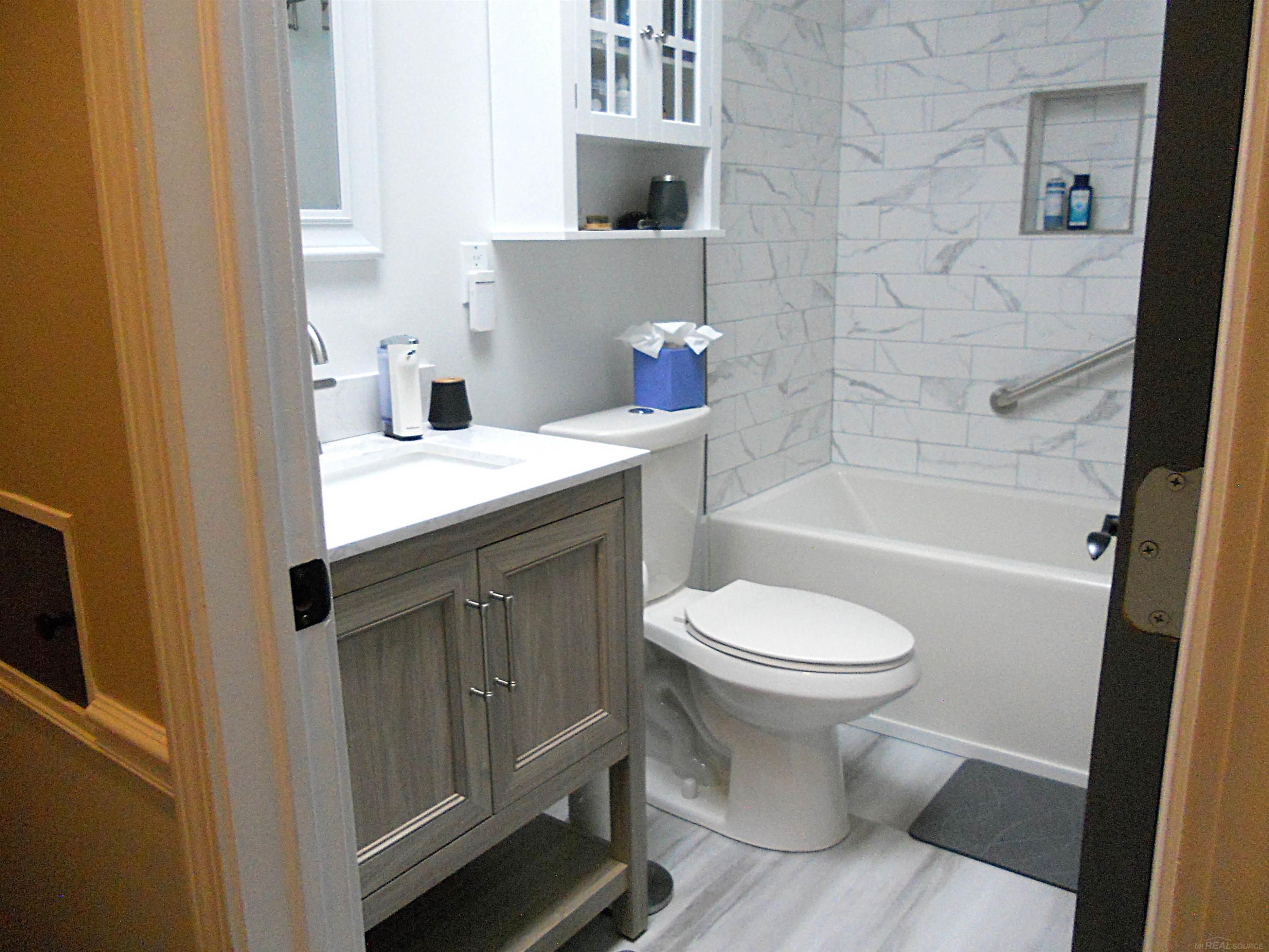 625 Rewold Drive, Rochester, MI 48307 — Photo 37