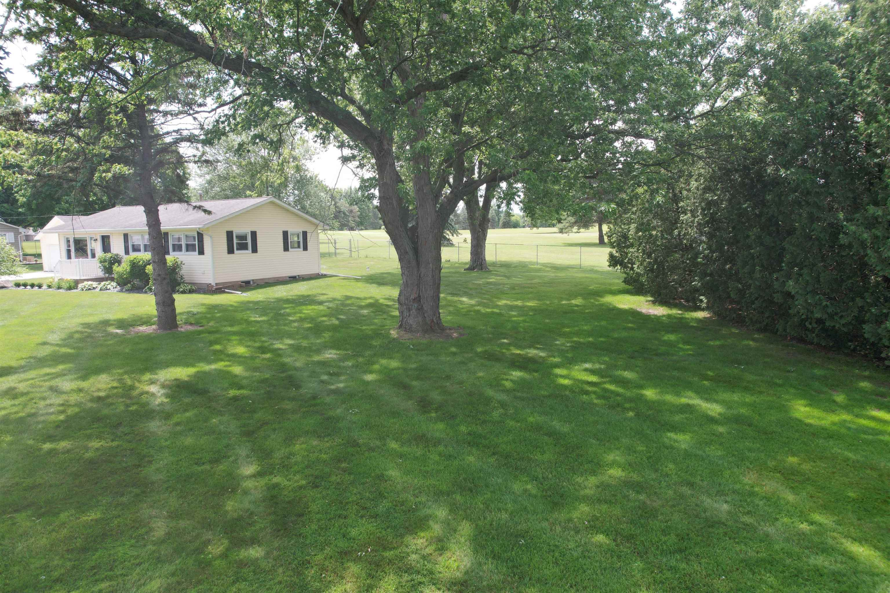 8624 E Monroe Road, Durand, MI 48429 — Photo 2