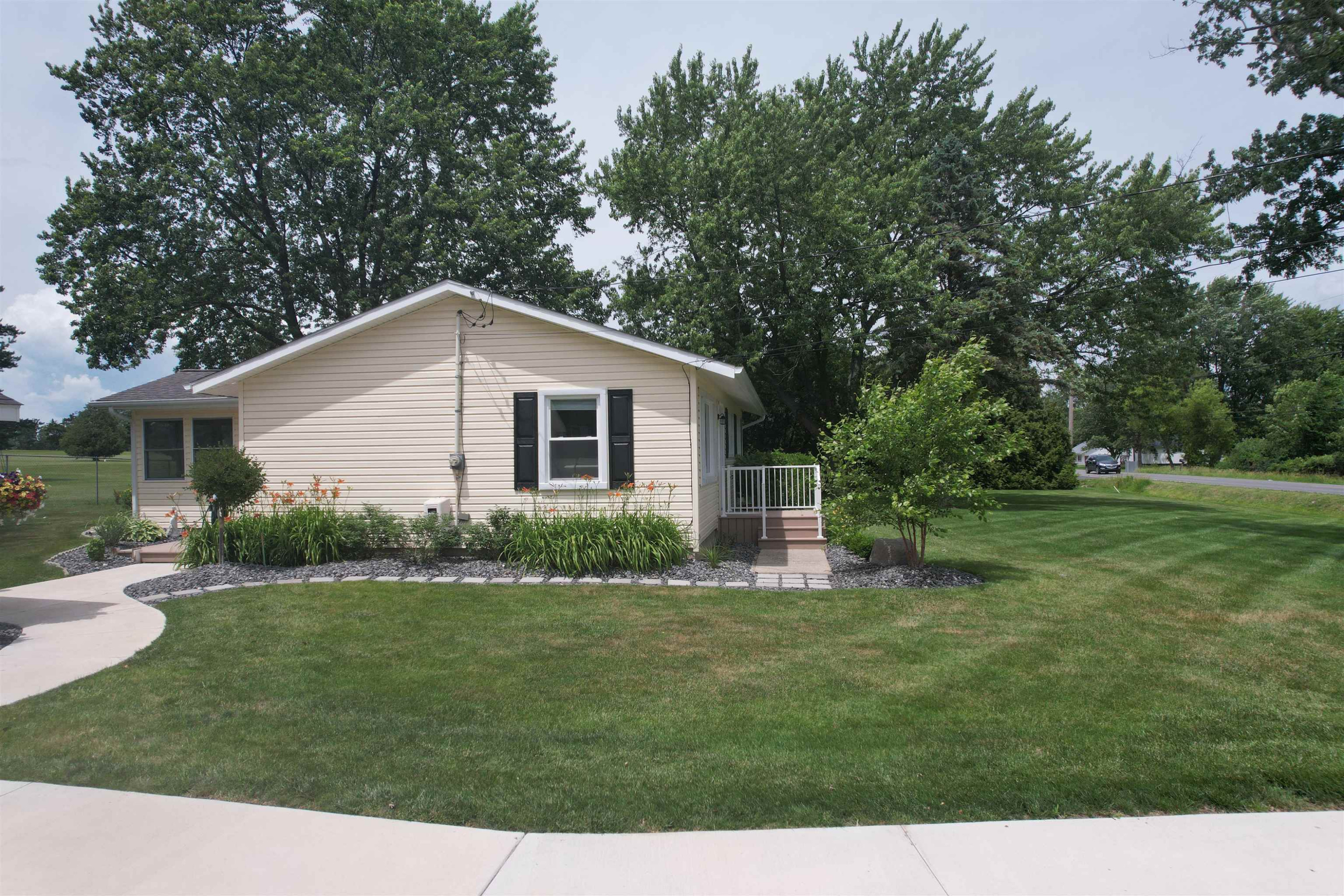 8624 E Monroe Road, Durand, MI 48429 — Photo 28