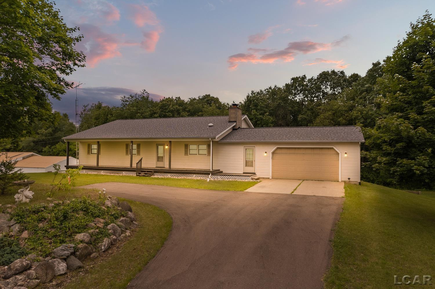 2010 S Kane Road, Stockbridge, MI 49285