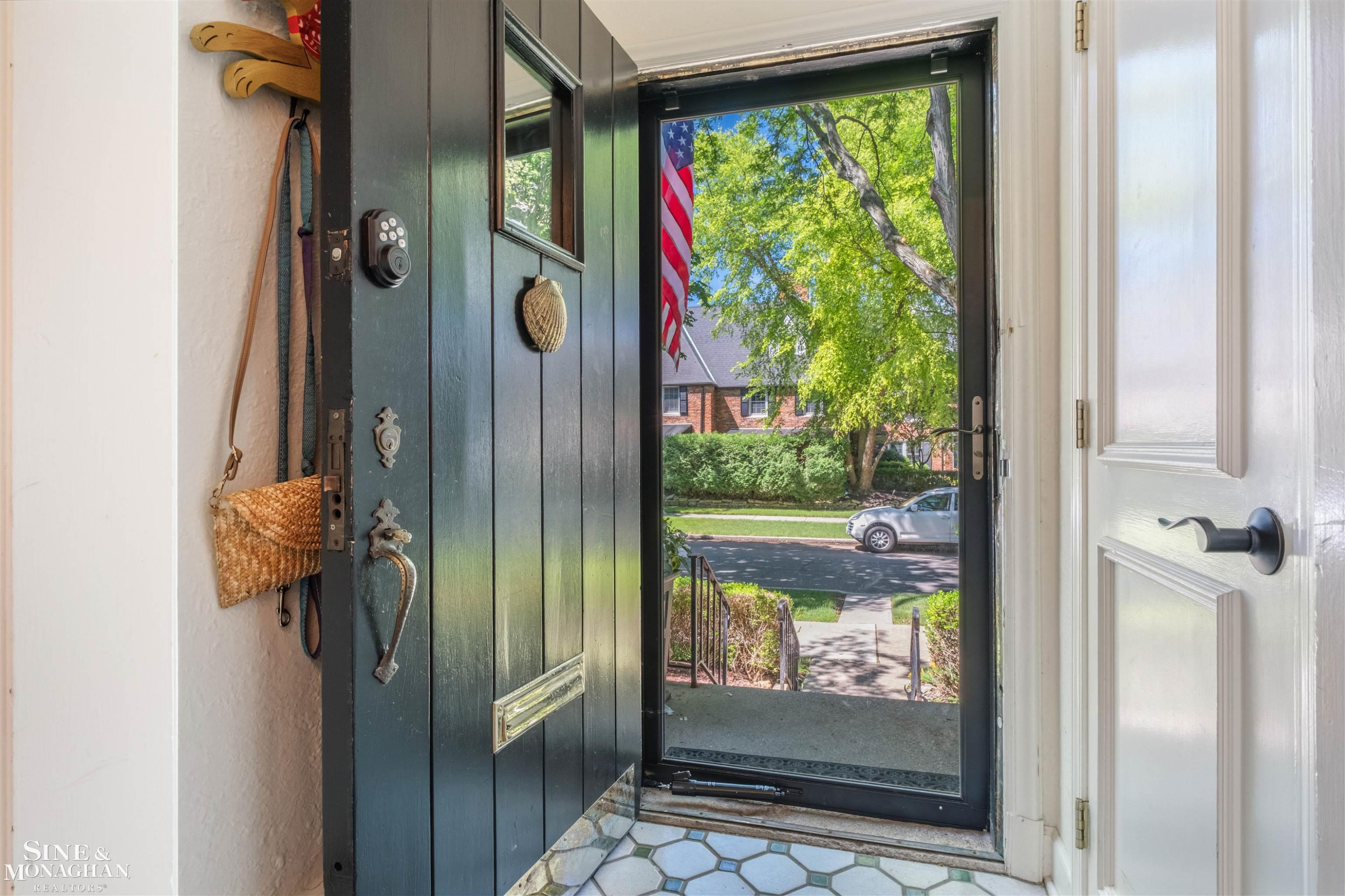 398 Rivard Boulevard, Grosse Pointe, MI 48230 — Photo 3
