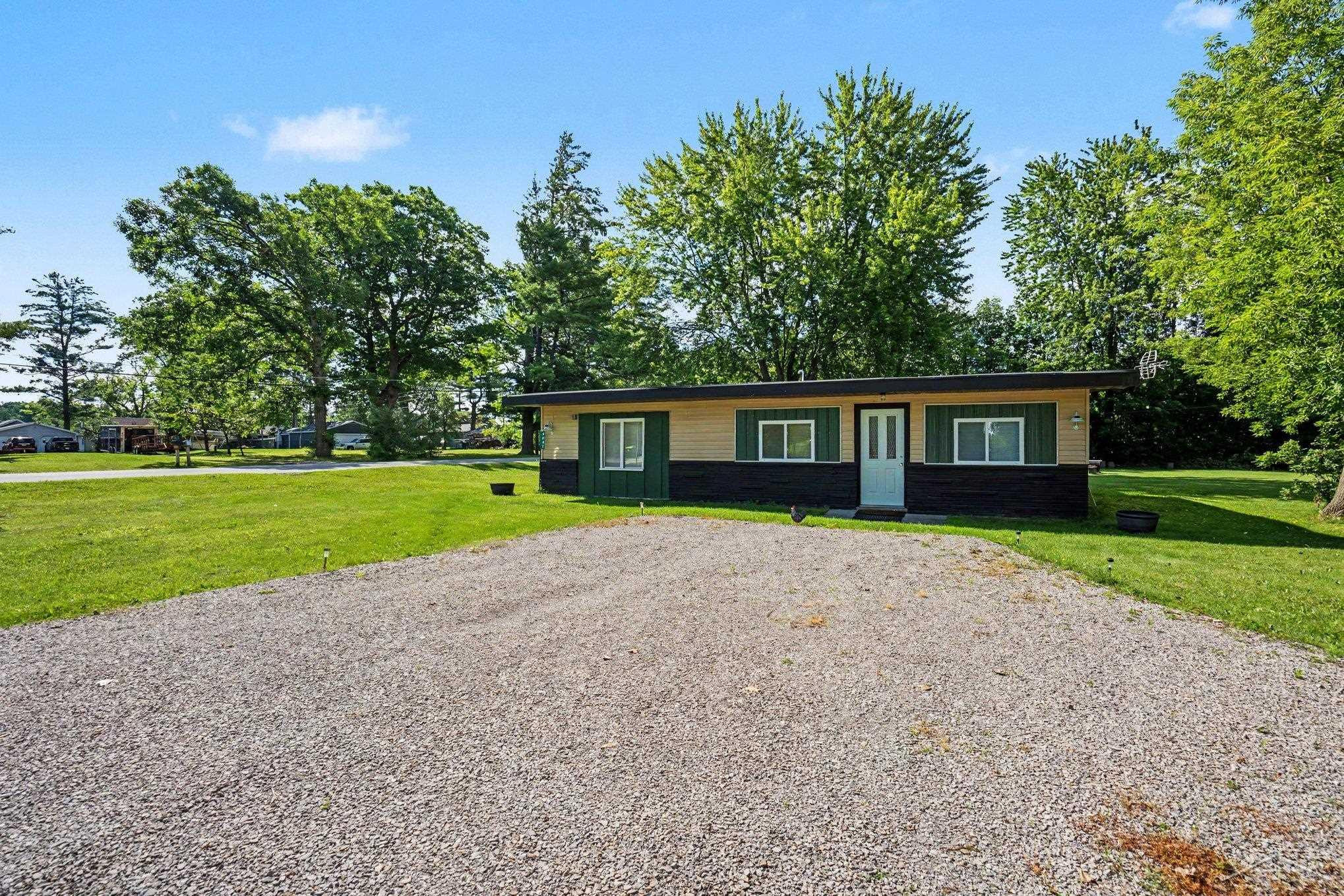 4042 S Oak Drive, Beaverton, MI 48612 — Photo 2
