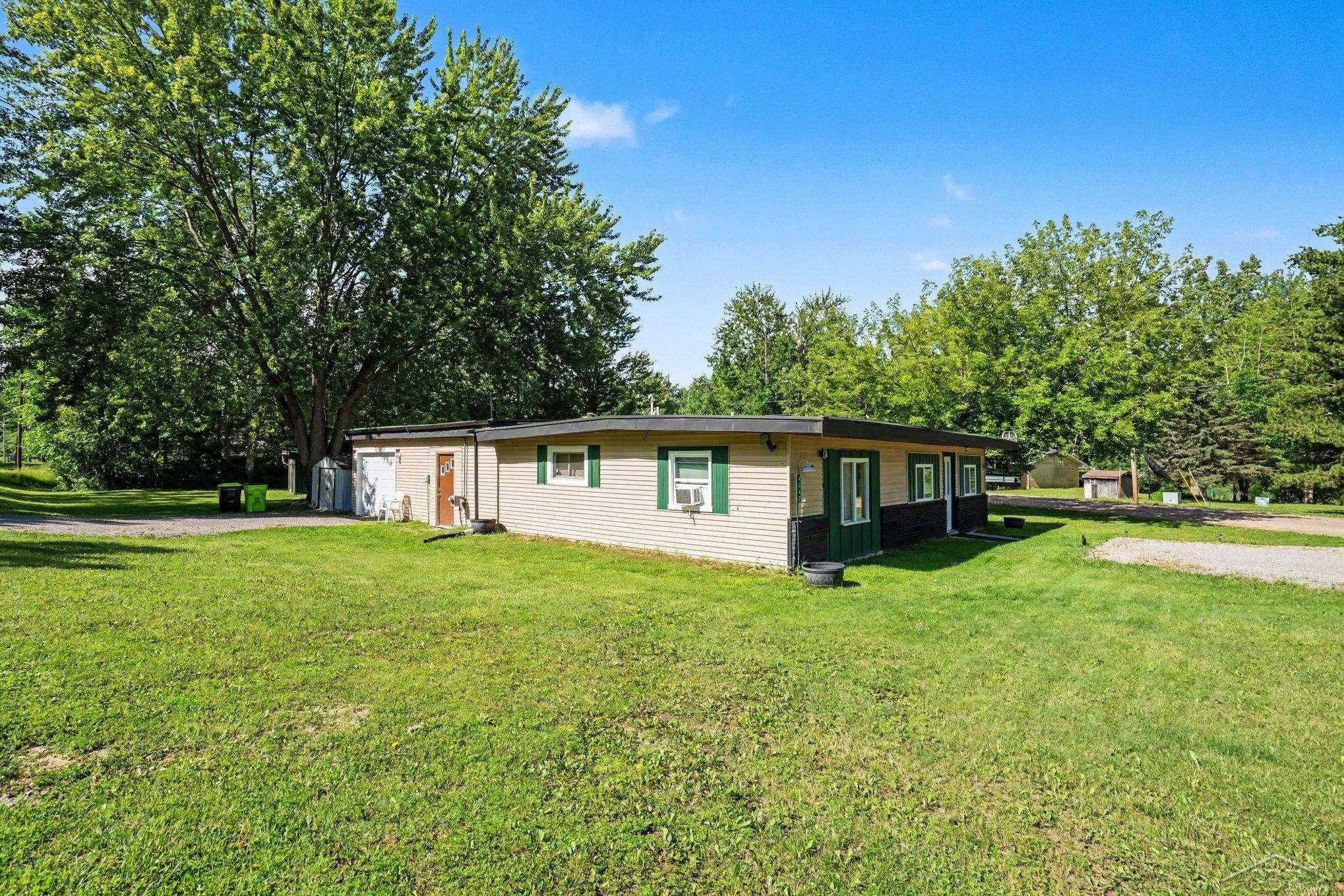4042 S Oak Drive, Beaverton, MI 48612 — Photo 16