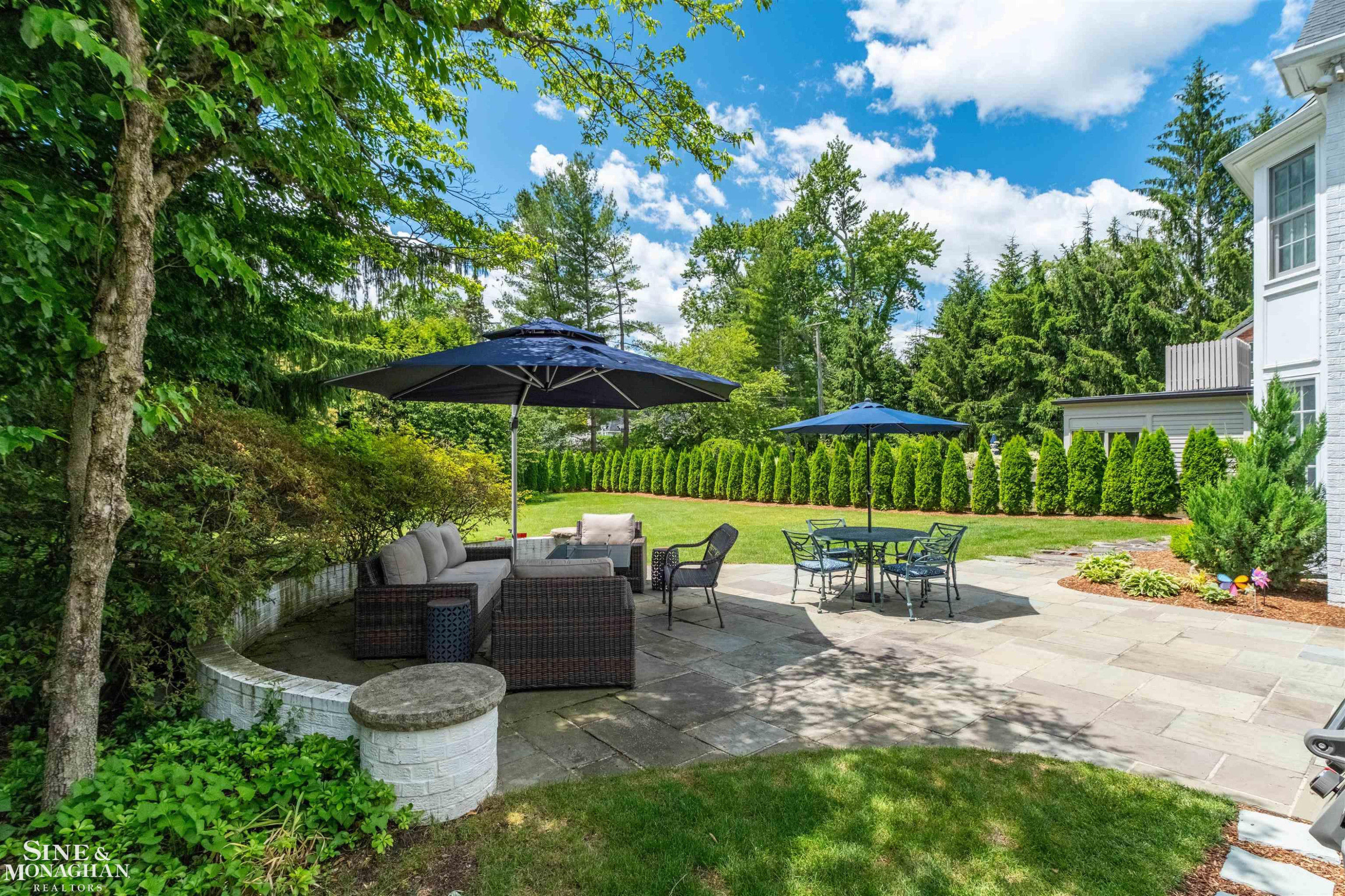 77 Merriweather Road, Grosse Pointe Farms, MI 48236 — Photo 12