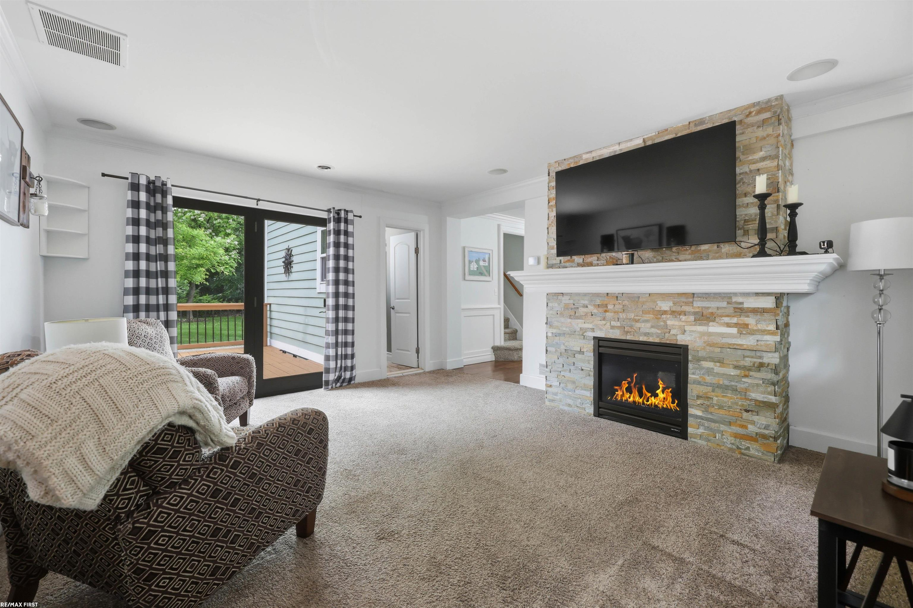 125 W Gates Street, MI 48065 — Photo 9