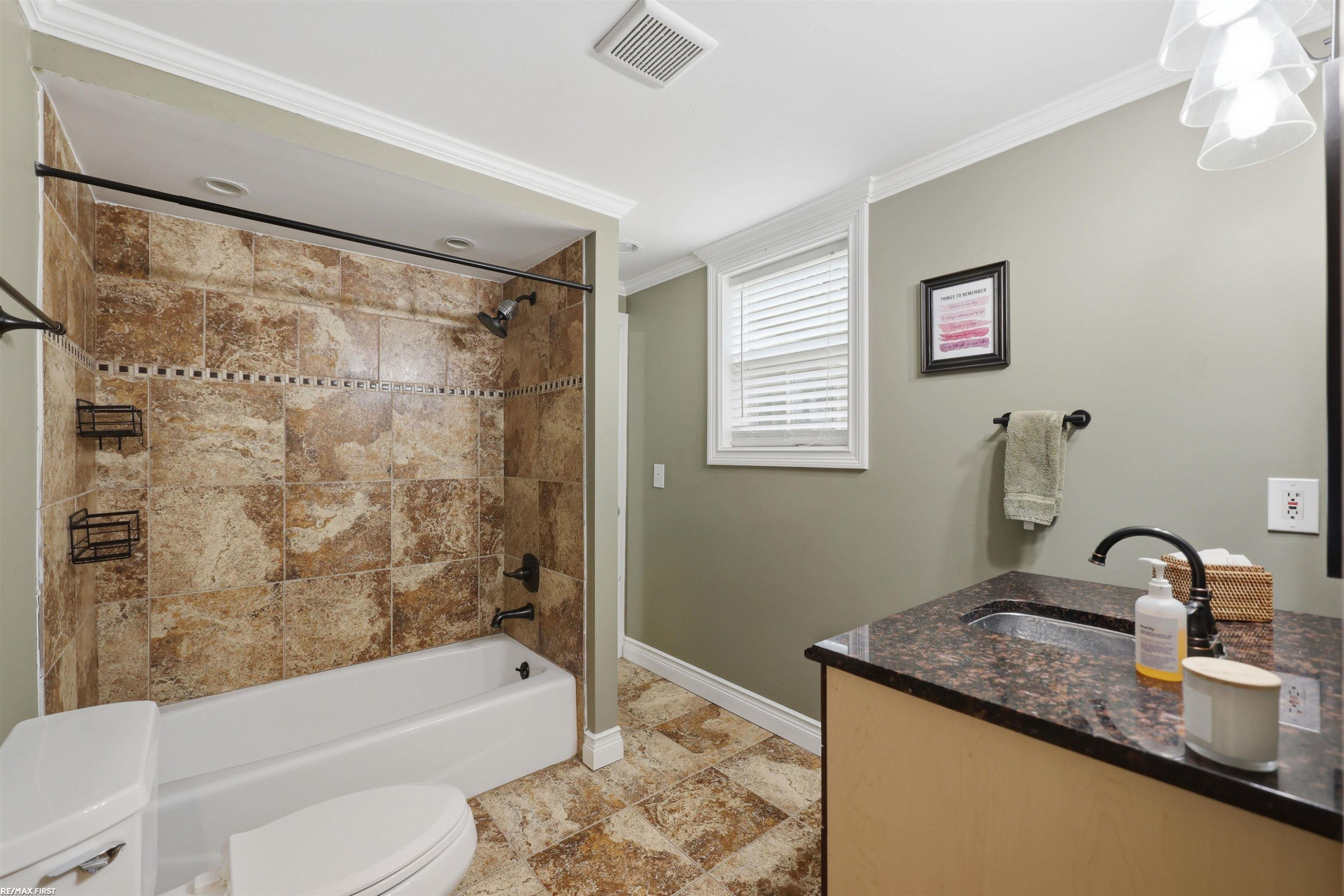 125 W Gates Street, MI 48065 — Photo 14