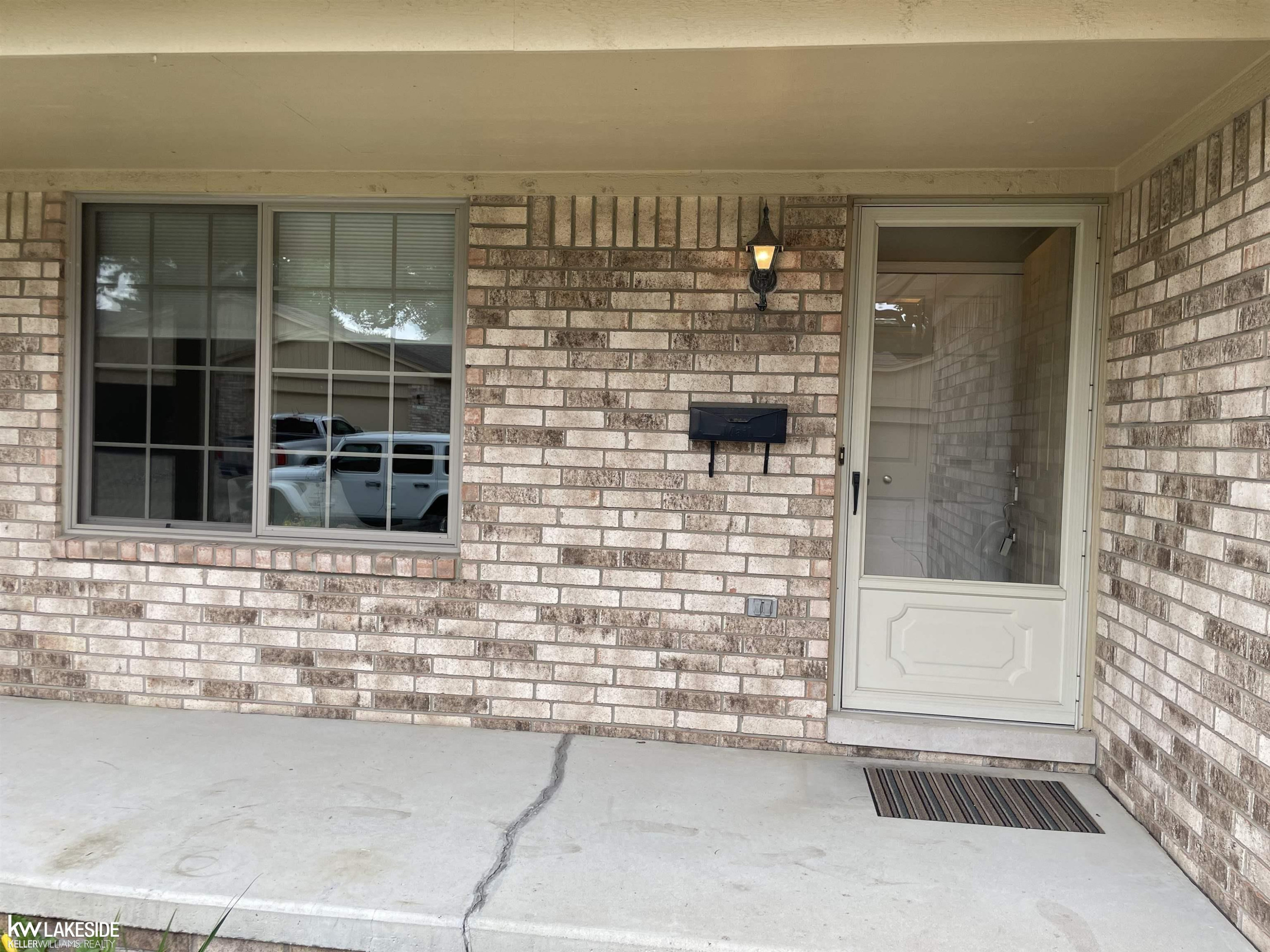 41625 Janet Circle, Clinton Twp, MI 48038 — Photo 2