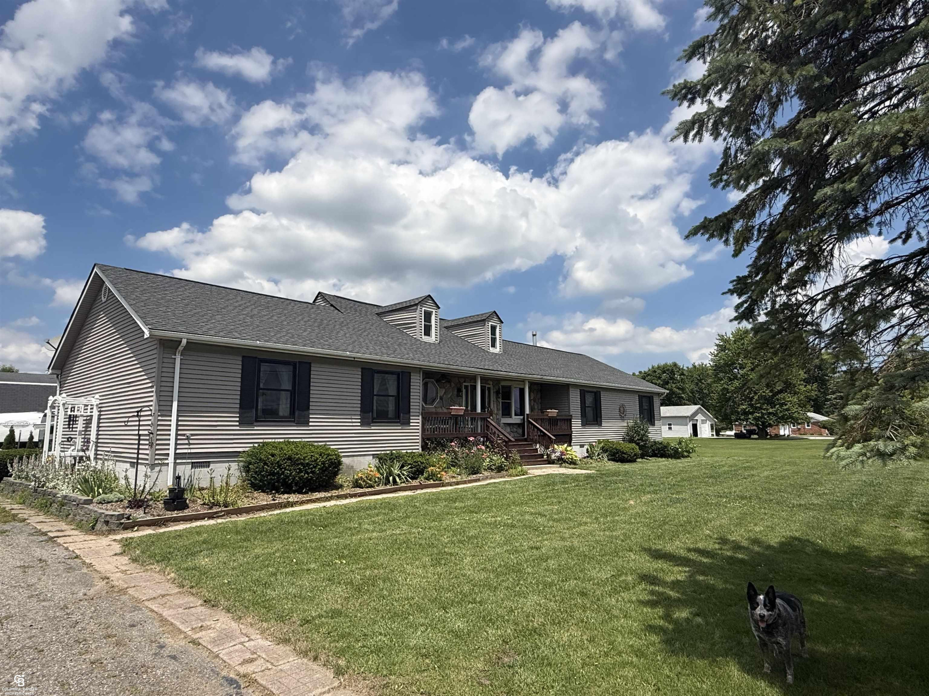 9890 Gratiot Avenue, MI — Photo 4
