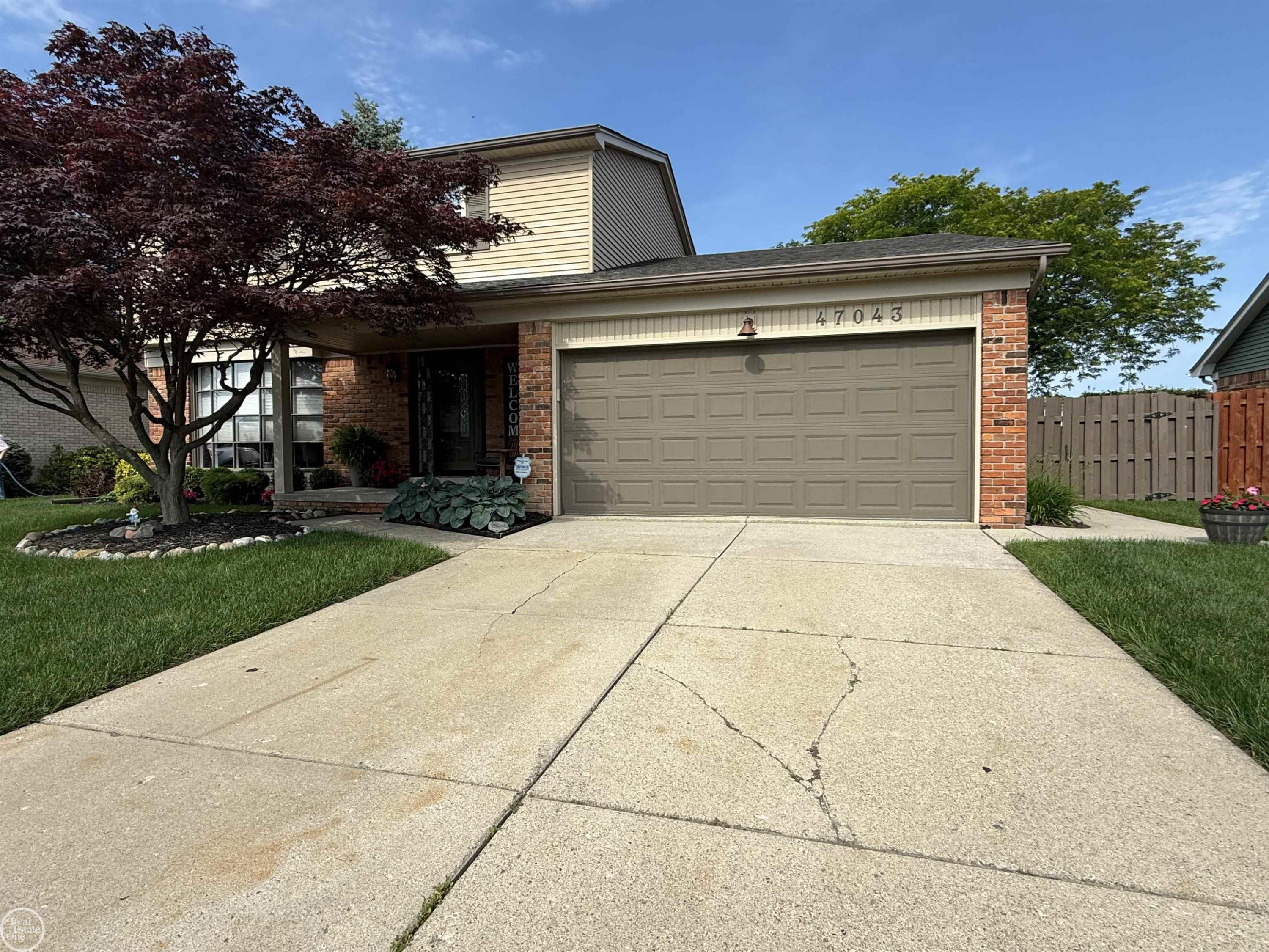 47043 Sanborn Drive, Macomb, MI 48044 — Photo 2