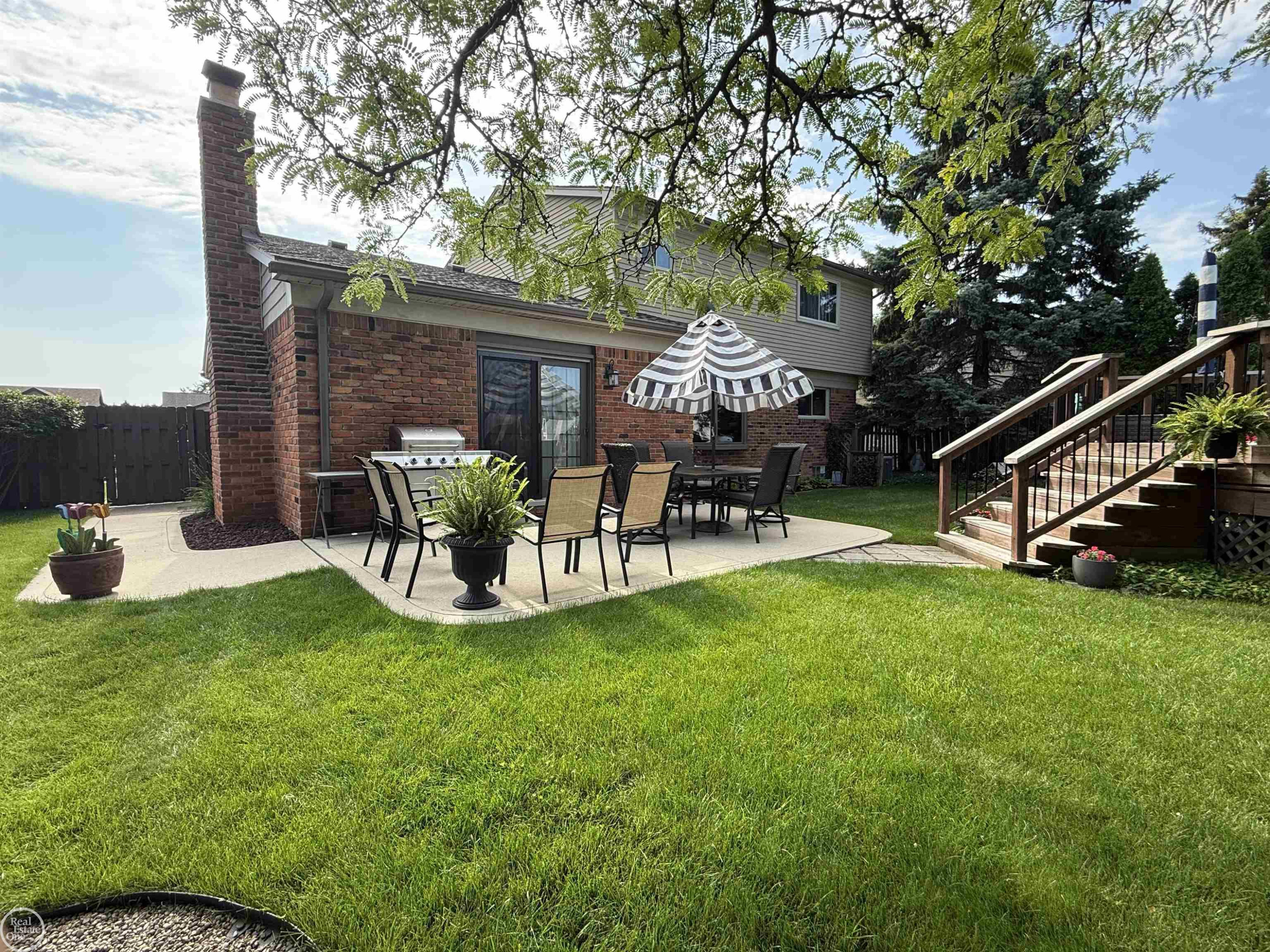 47043 Sanborn Drive, Macomb, MI 48044 — Photo 6
