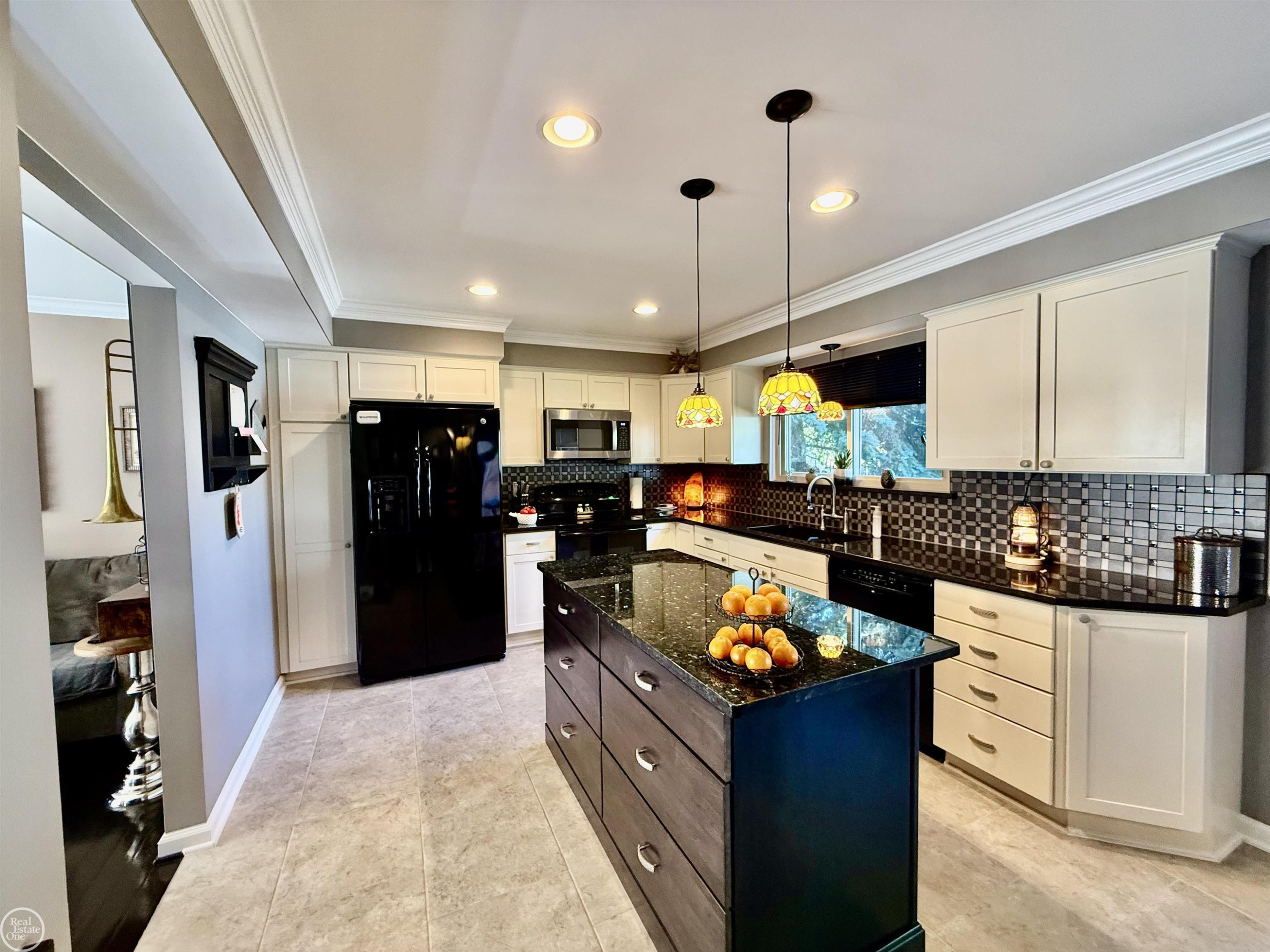 47043 Sanborn Drive, Macomb, MI 48044 — Photo 28