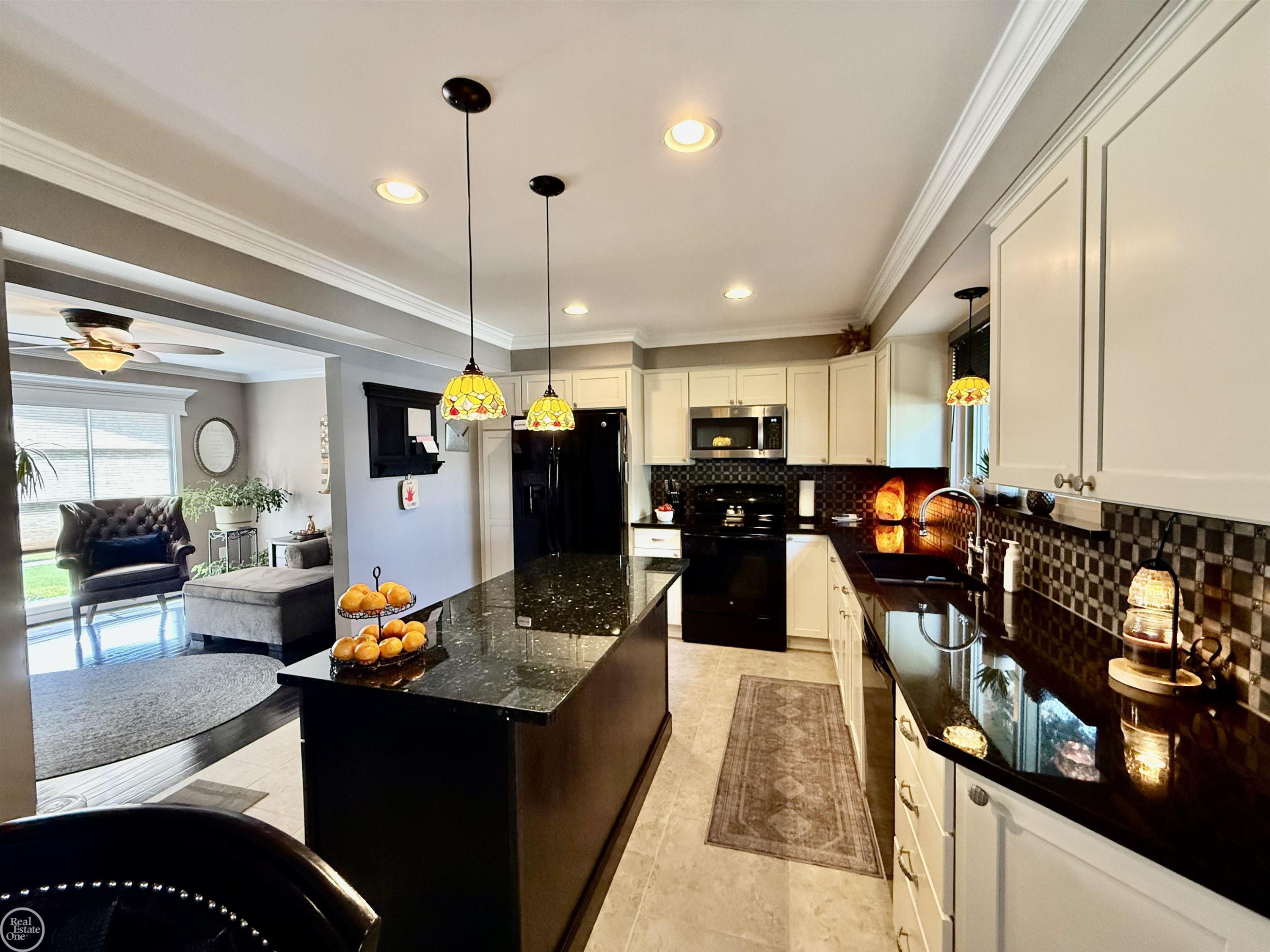 47043 Sanborn Drive, Macomb, MI 48044 — Photo 29