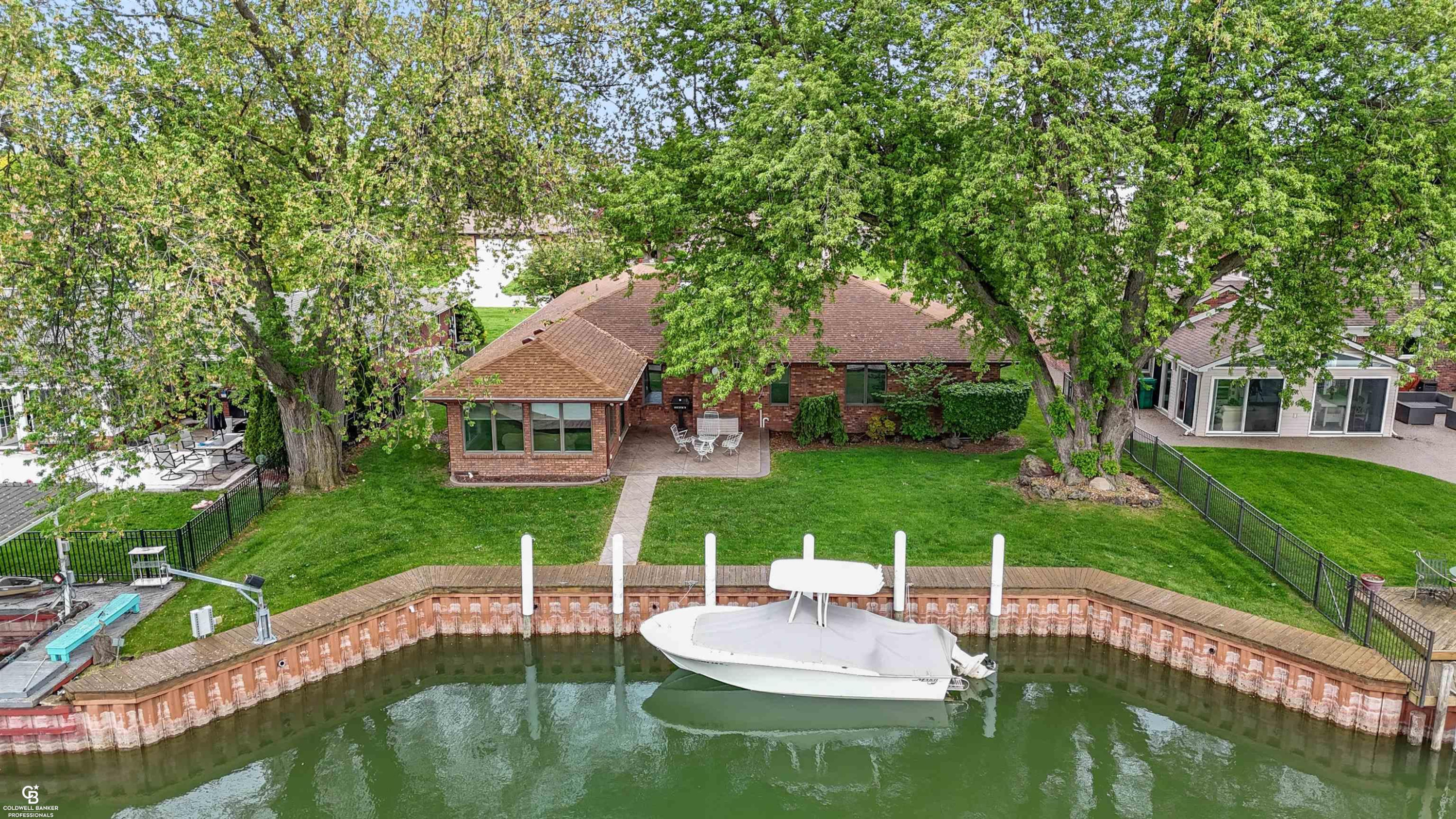 41397 Clairpointe St Street, MI