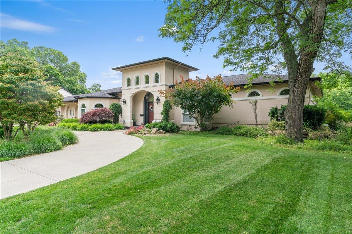 415 Curwood Drive, Owosso, MI 48867 — Photo 3