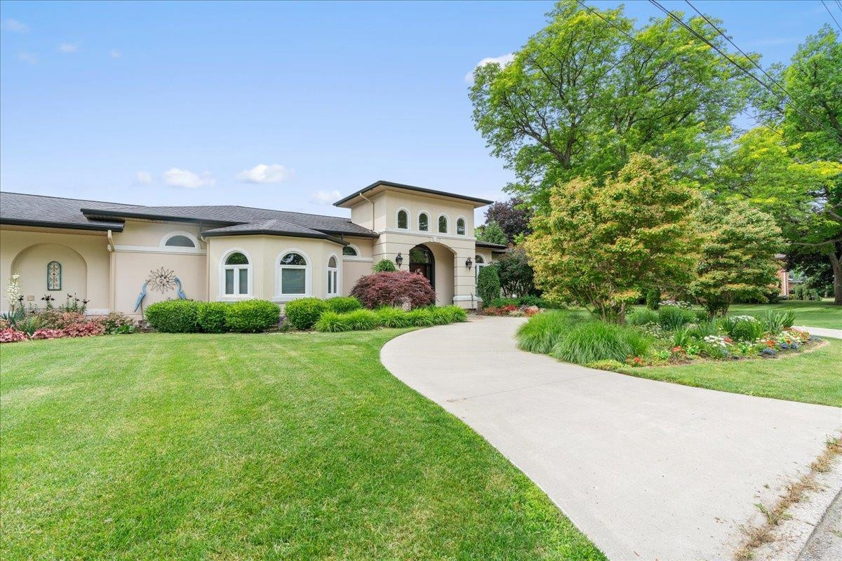 415 Curwood Drive, Owosso, MI 48867 — Photo 9