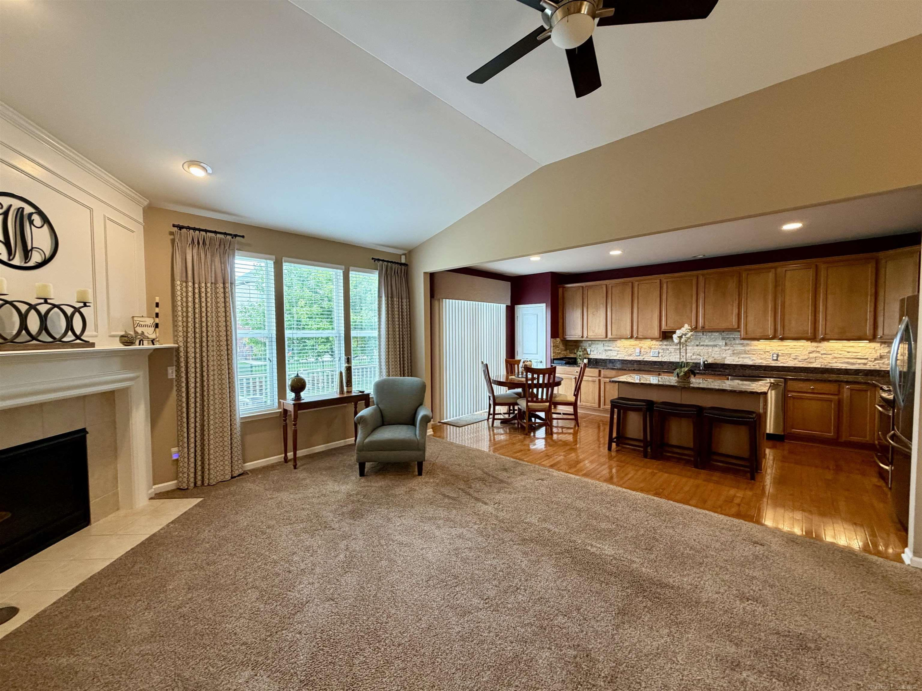 49626 Wayburn Drive, Macomb, MI 48042 — Photo 8